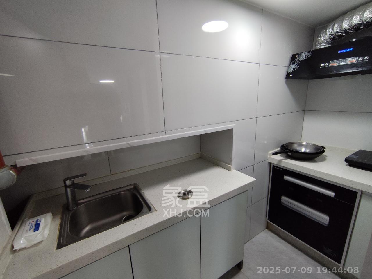 长房时代小镇 1室1厅1卫 1500.0元/月 长房时代小镇 1室1厅1卫 1500.0元/月室内图