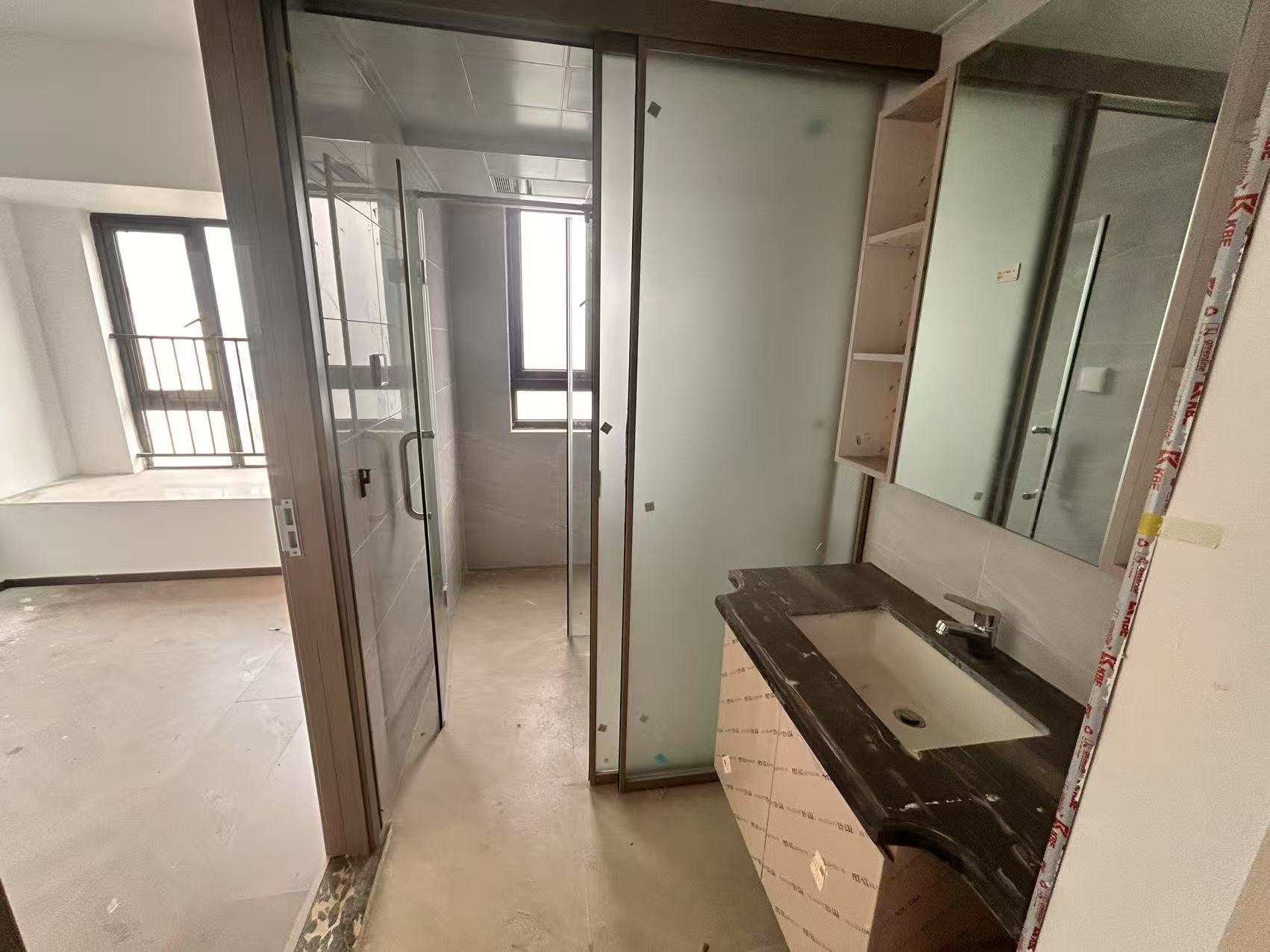 碧桂园华府(碧桂园五期)  4室2厅2卫    2000.0元/月 碧桂园华府(碧桂园五期)  4室2厅2卫    2000.0元/月室内图