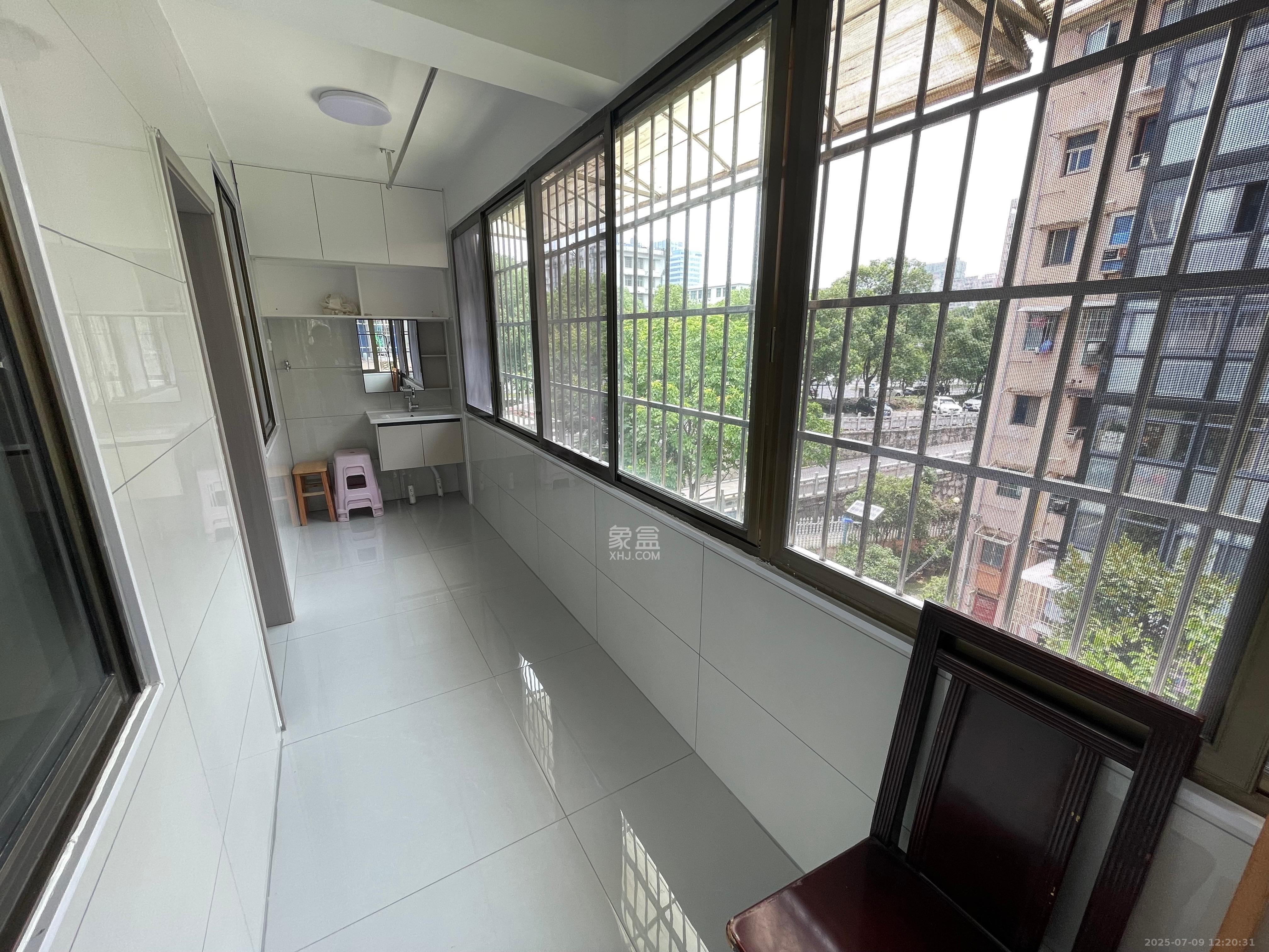 岳麓区教师村  3室1厅1卫   2800.00元/月室内图