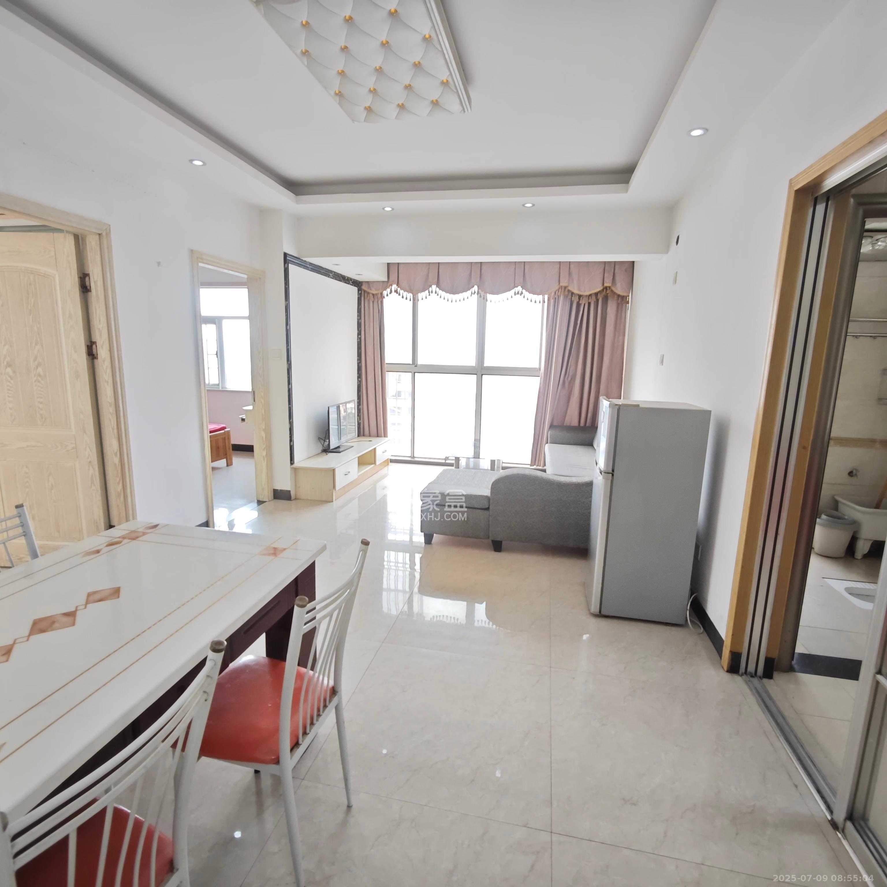 新蕾品阁居 2室2厅1卫 1600.0元/月 新蕾品阁居 2室2厅1卫 1600.0元/月室内图