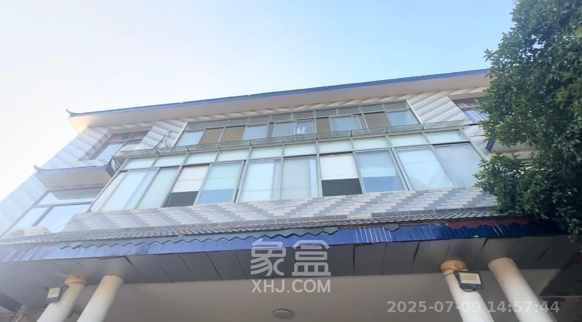 望岳街道谷峰村  1室0厅0卫   15000.00元/月