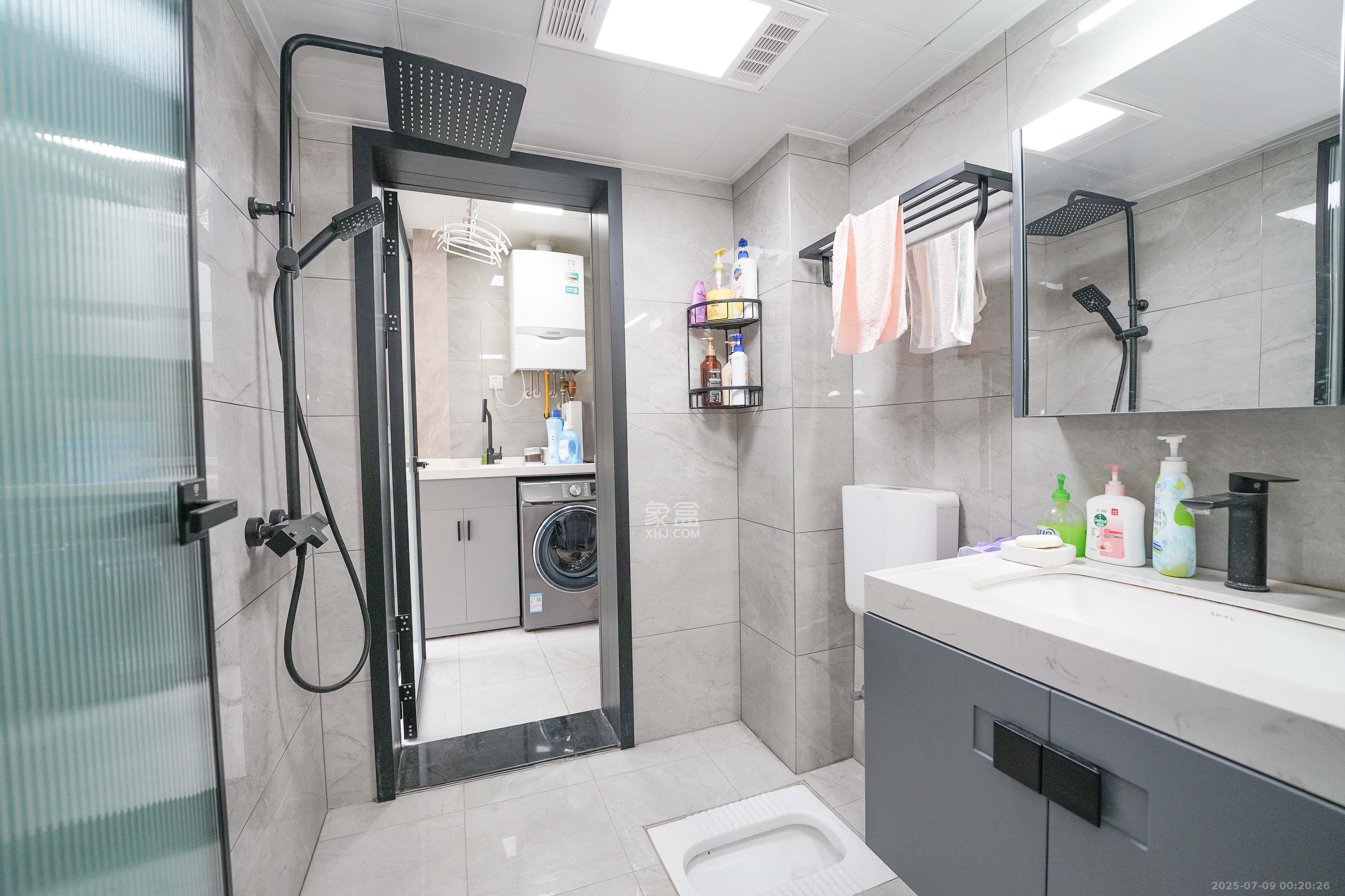 五矿万境蓝山 5室2厅2卫 165.0万 五矿万境蓝山 5室2厅2卫 165.0万卫生间