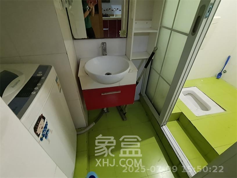 阳光100二期  1室1厅1卫   1600.00元/月室内图