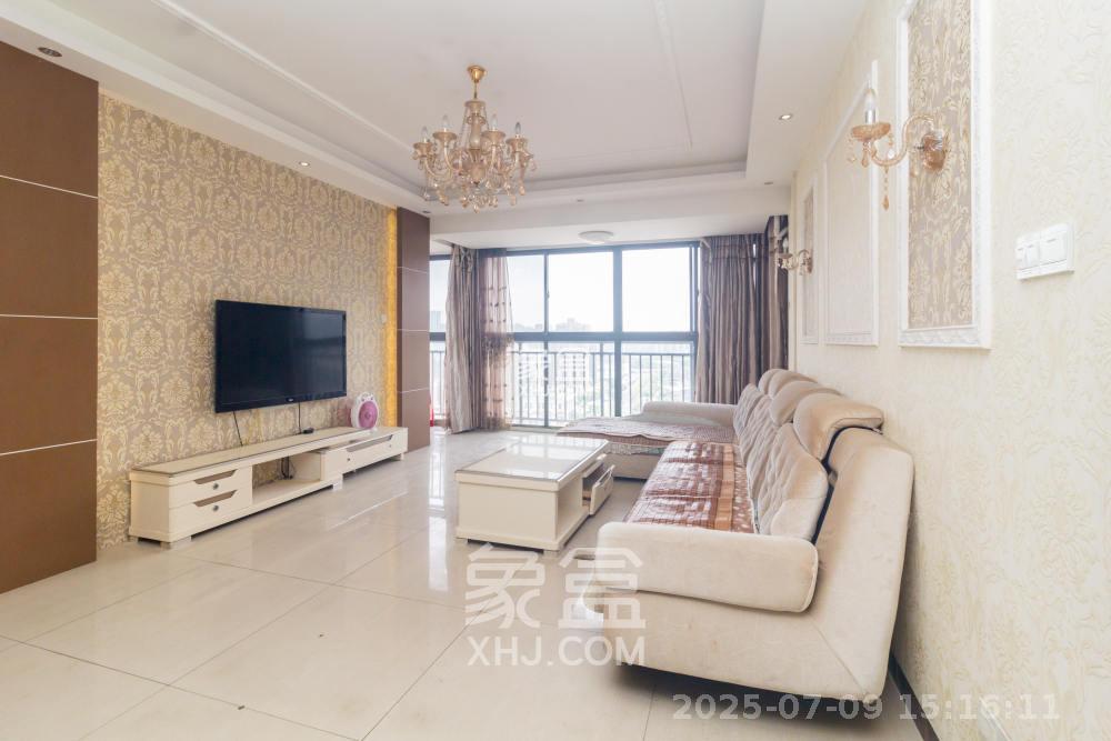 东岸城邦  4室2厅2卫   2800.00元/月室内图