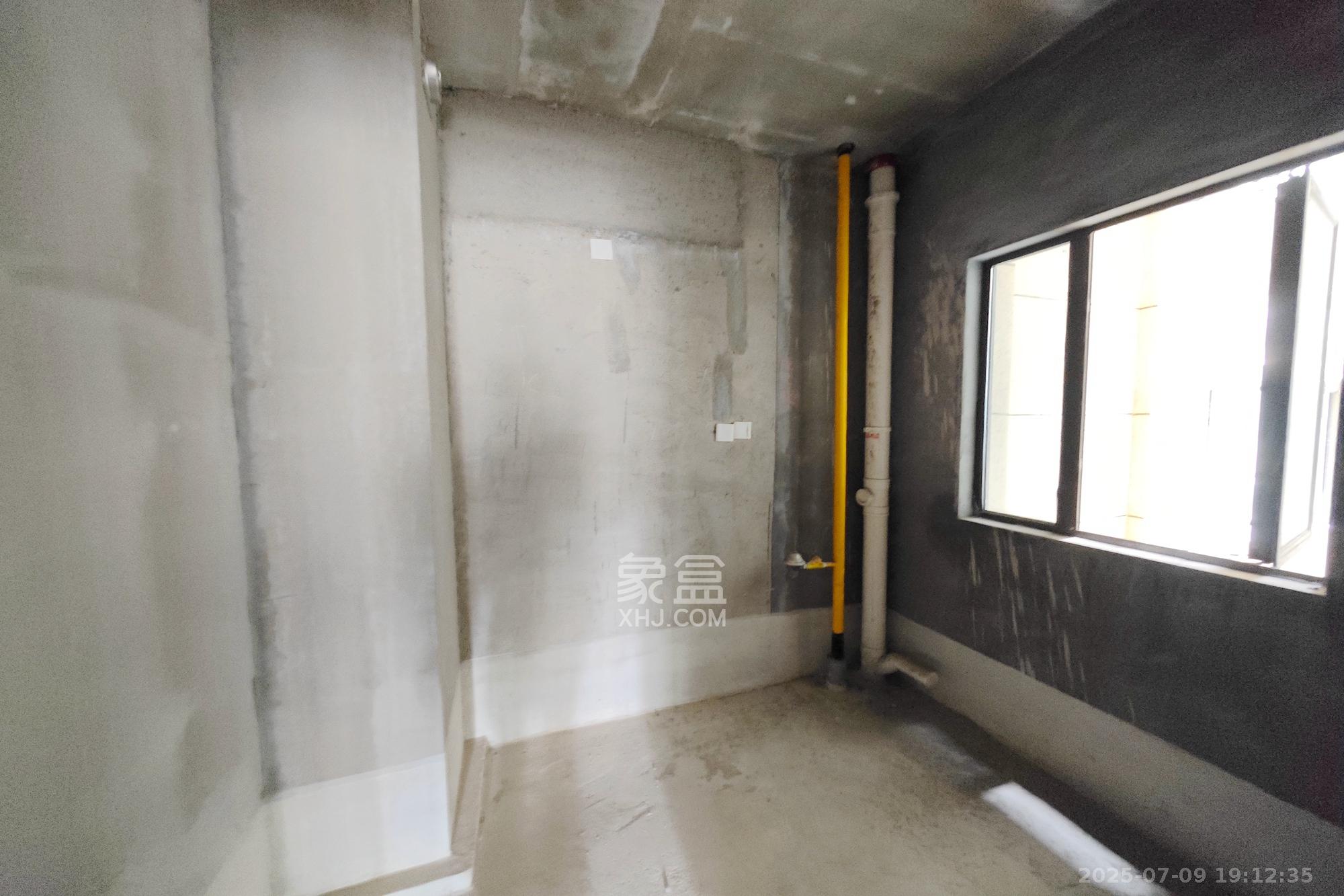 国欣向荣府  4室2厅2卫    153.0万 国欣向荣府  4室2厅2卫    153.0万厨房