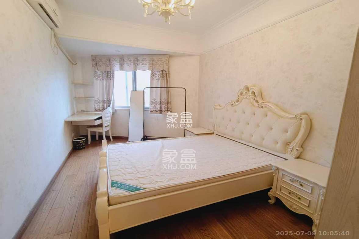 阳光100二期  4室2厅2卫    3800.0元/月 阳光100二期  4室2厅2卫    3800.0元/月室内图