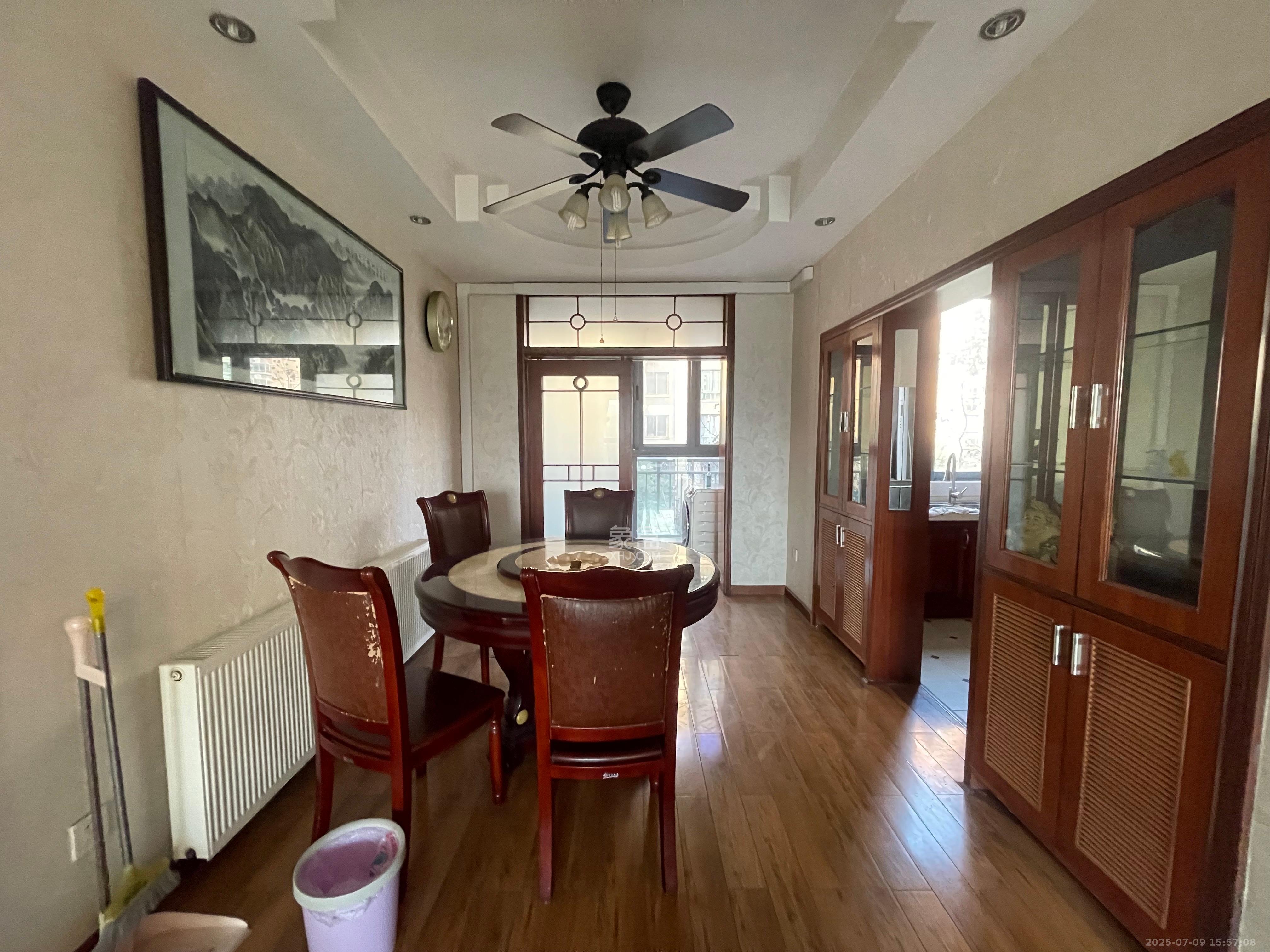 上海城小区  4室2厅2卫    3000.0元/月 上海城小区  4室2厅2卫    3000.0元/月室内图