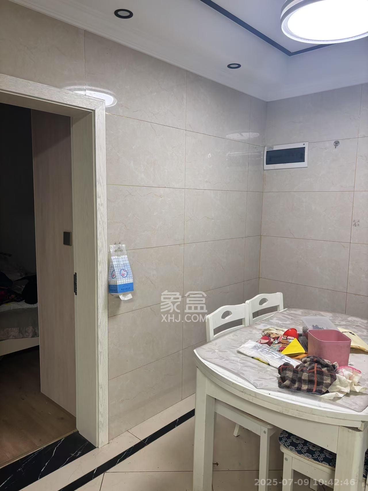 水墨林溪  2室1厅1卫   2400.00元/月室内图