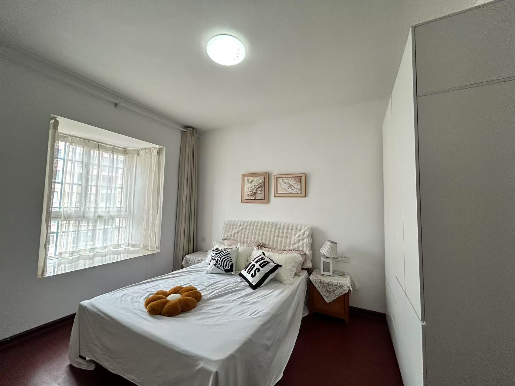 冠都现代城(冠都幸福彼岸) 1室0厅0卫 2500.0元/月 冠都现代城(冠都幸福彼岸) 1室0厅0卫 2500.0元/月室内图