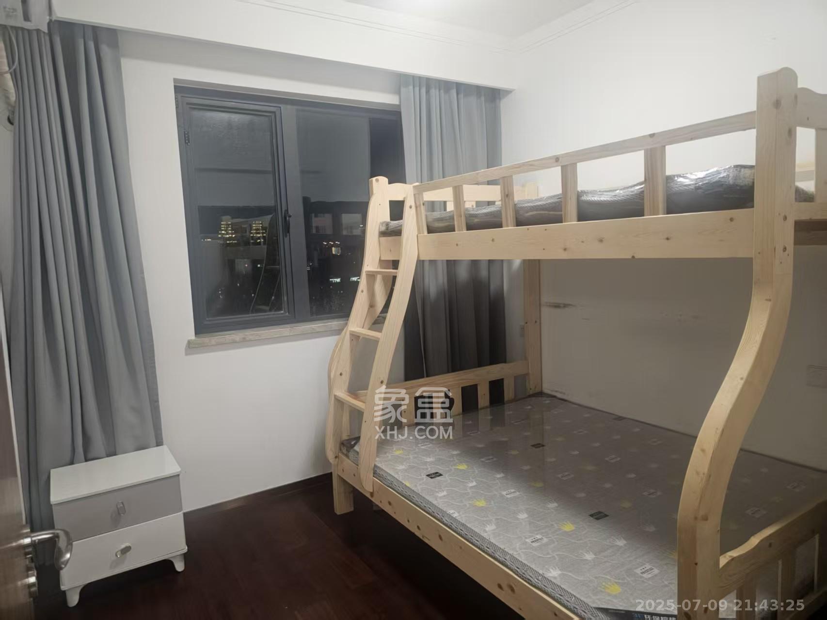 旭辉都会山  4室2厅2卫   4600.00元/月室内图