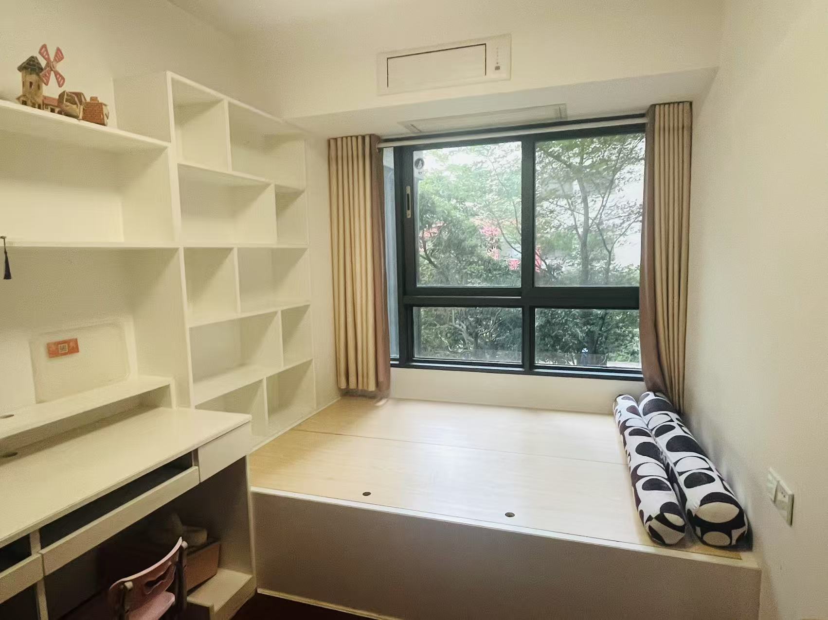梓山湖领御  5室2厅2卫   75.80万室内图