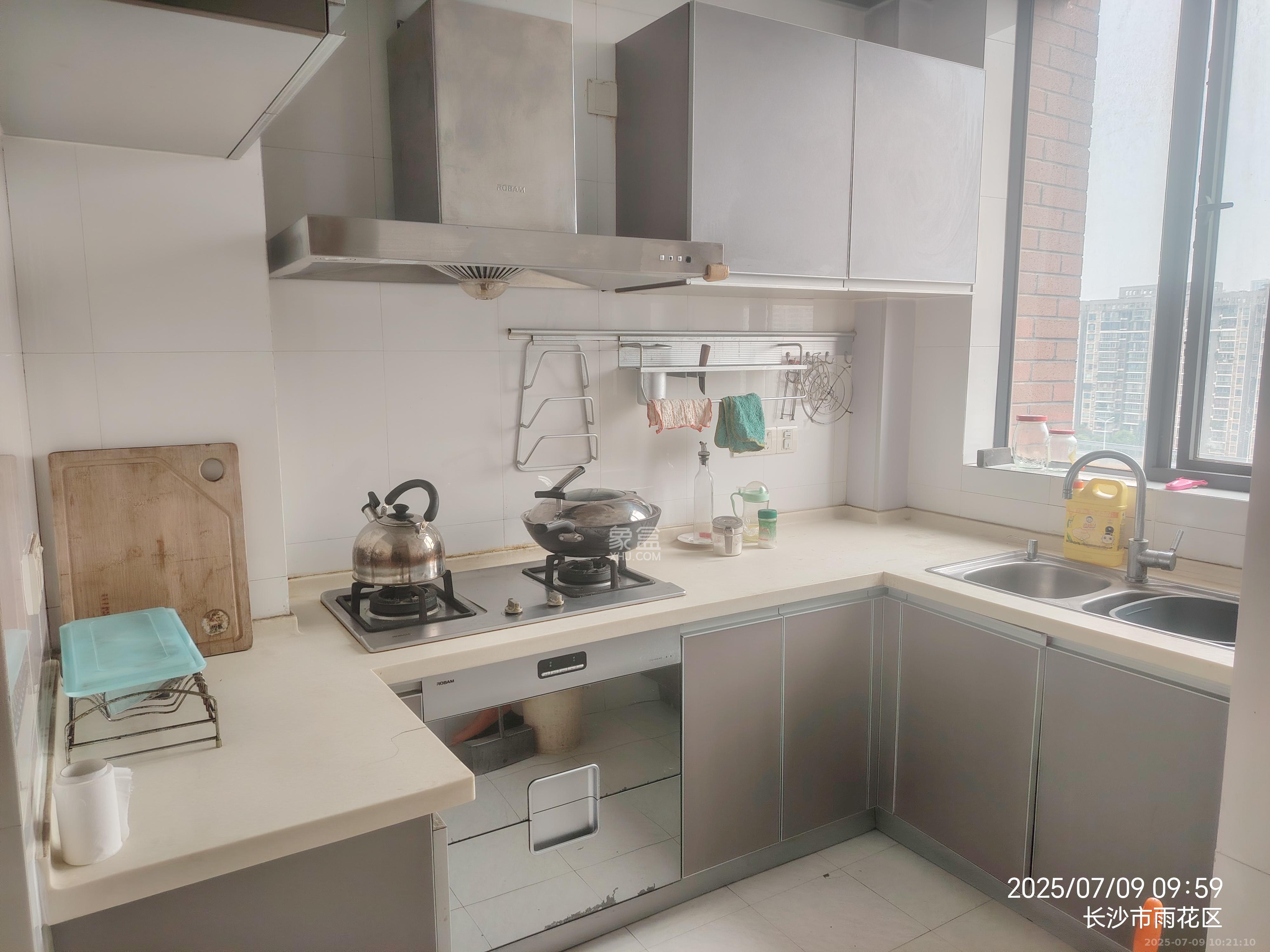 奥林匹克花园 3室2厅2卫 2800.0元/月 奥林匹克花园 3室2厅2卫 2800.0元/月室内图