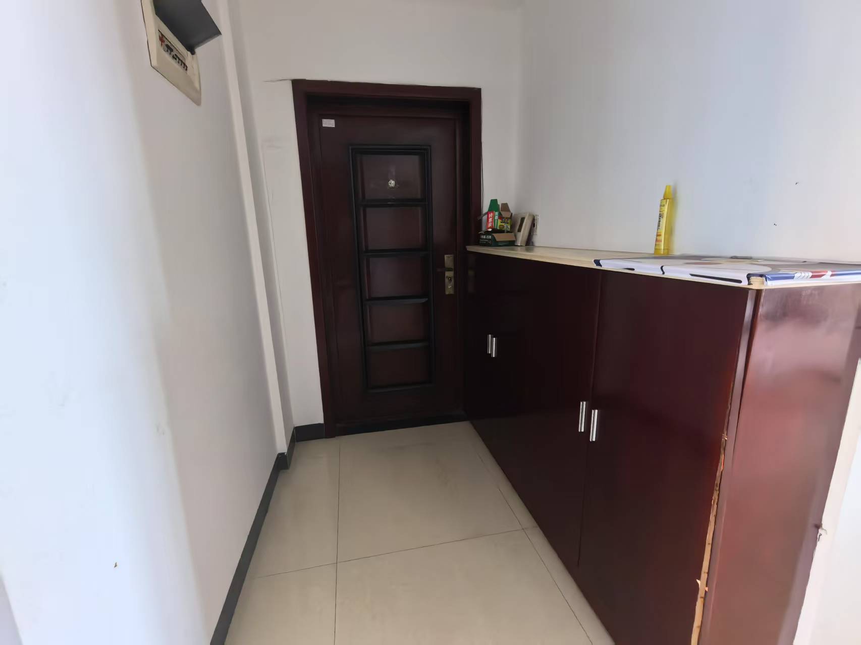 东方新城 2室2厅1卫 1400.0元/月 东方新城 2室2厅1卫 1400.0元/月室内图