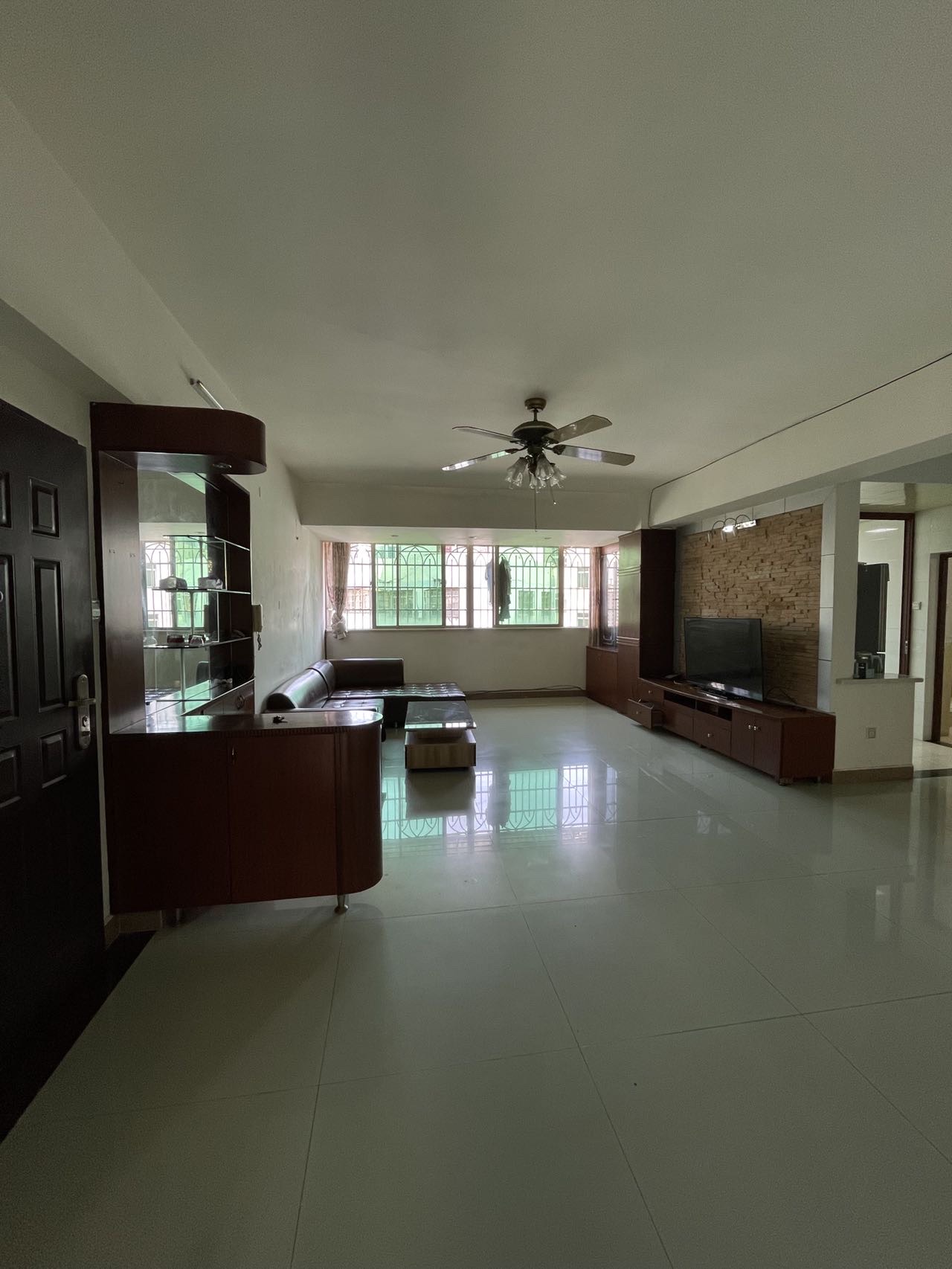 矿冶大厦 3室2厅2卫 2700.0元/月 矿冶大厦 3室2厅2卫 2700.0元/月室内图