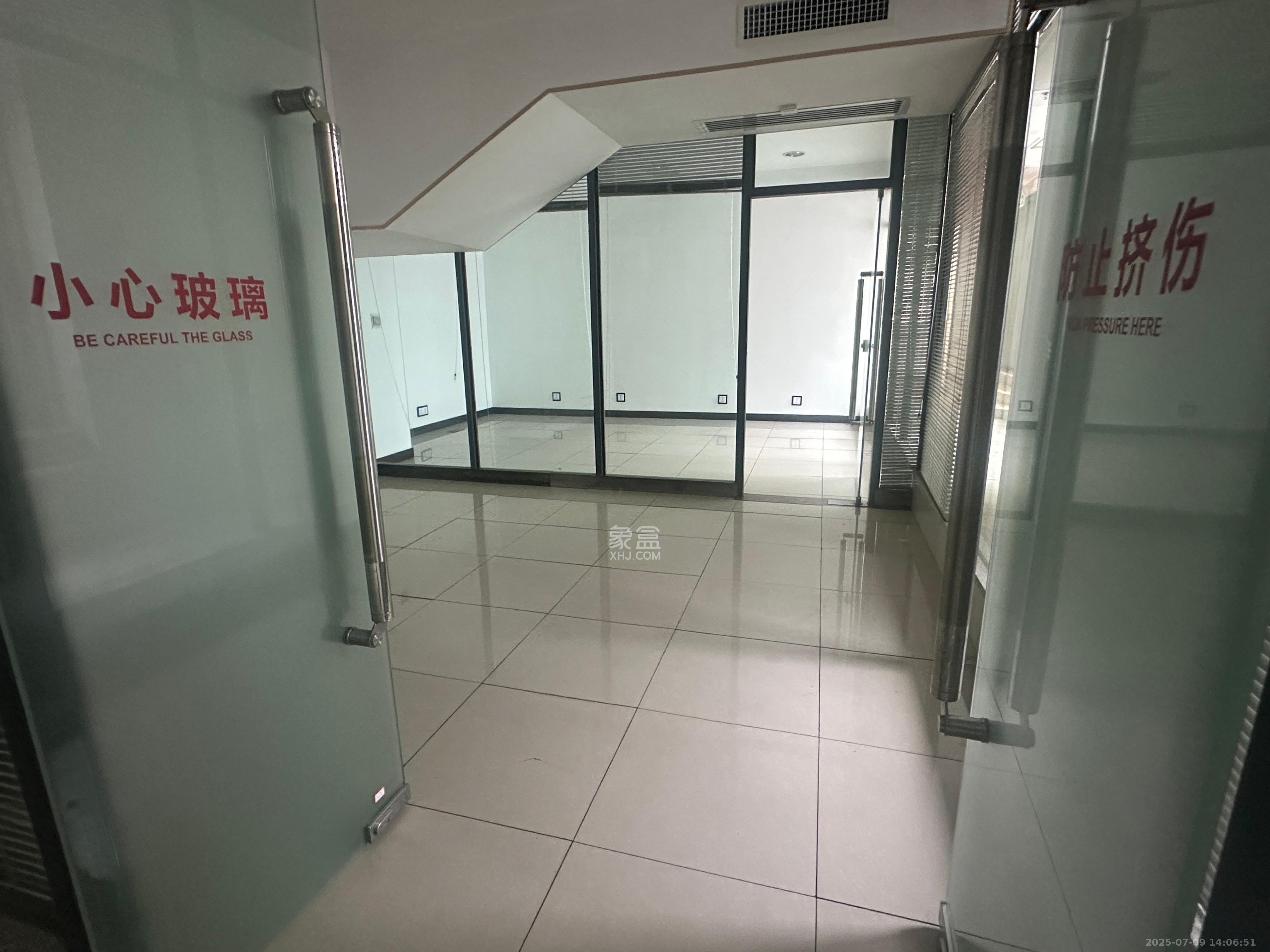 中国铝业单位宿舍   936.09㎡     120000.00元/月室内图