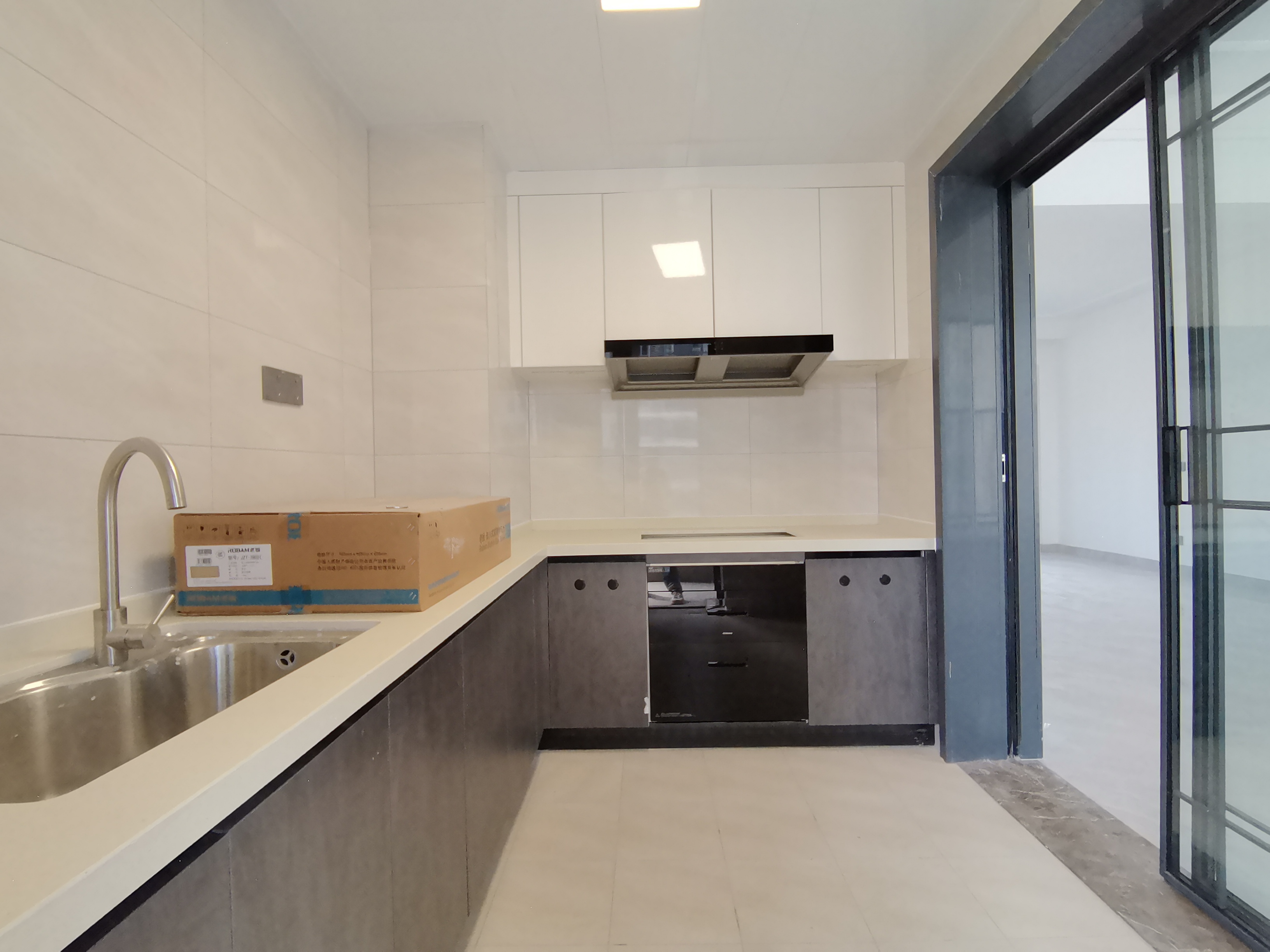 滨江星城 3室2厅1卫 2500.0元/月 滨江星城 3室2厅1卫 2500.0元/月室内图