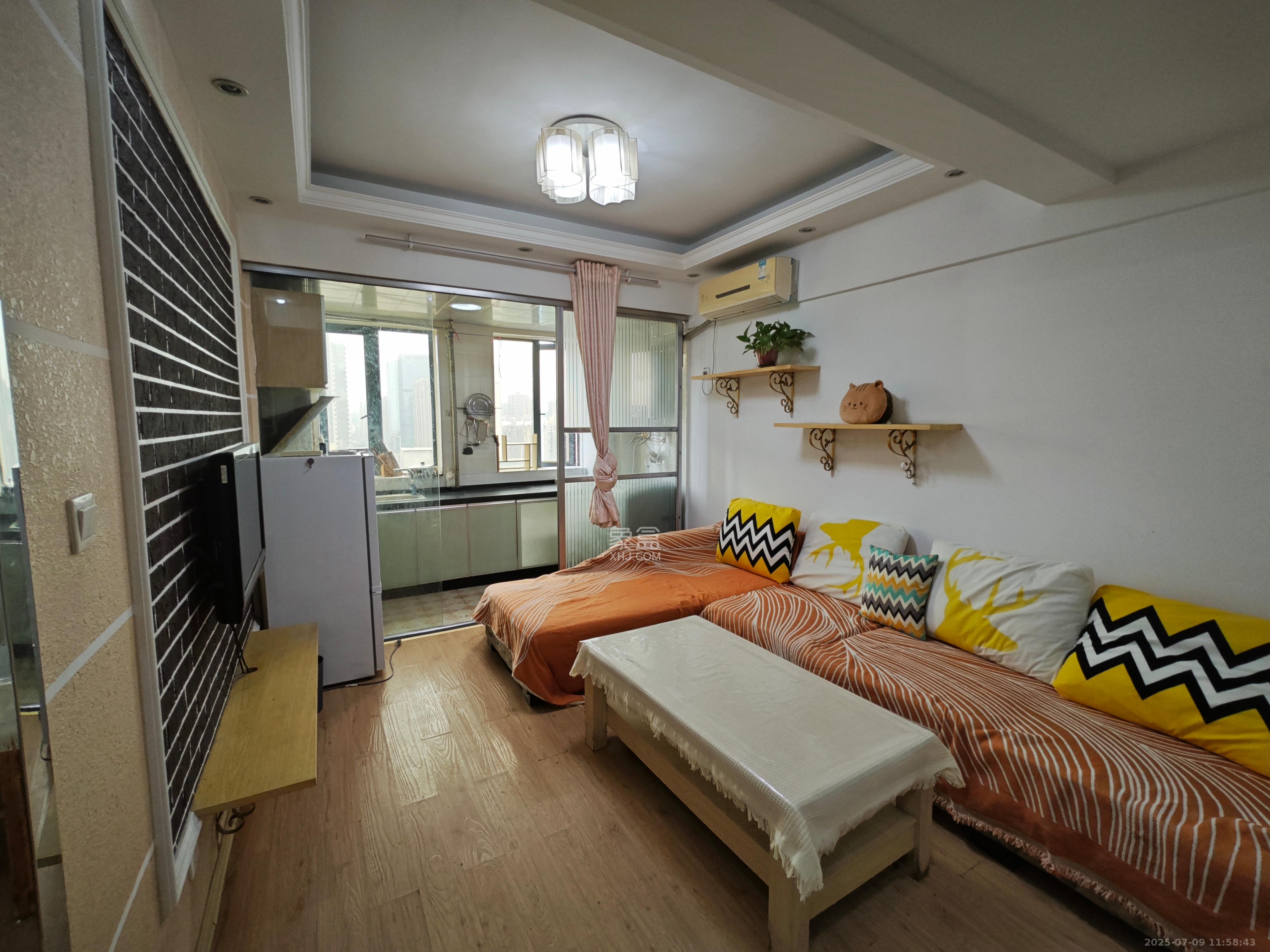 爱都(IDO) 1室1厅1卫 1580.0元/月 爱都(IDO) 1室1厅1卫 1580.0元/月室内图