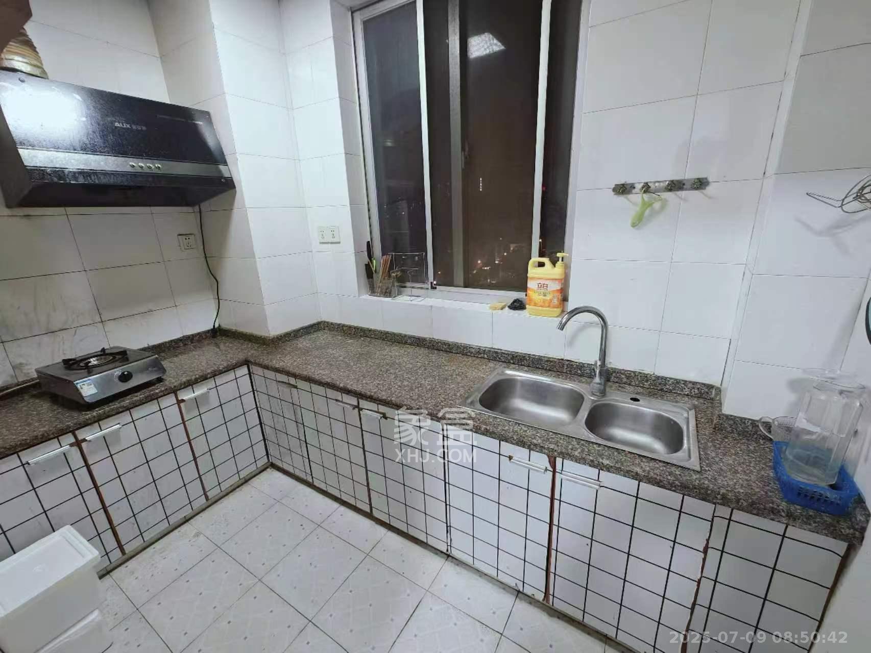 上河国际B座  2室1厅1卫   1900.00元/月室内图