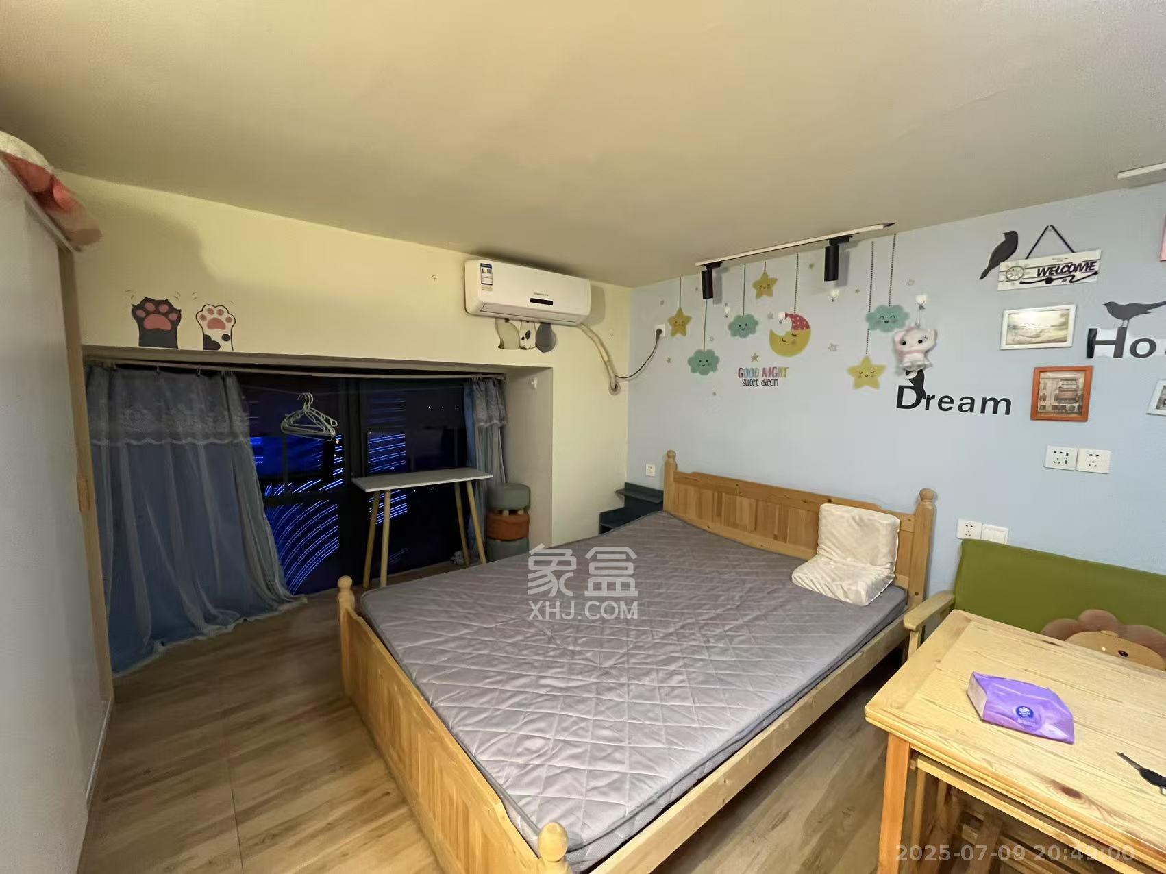 龙湖新壹城  1室1厅1卫    1500.0元/月 龙湖新壹城  1室1厅1卫    1500.0元/月室内图