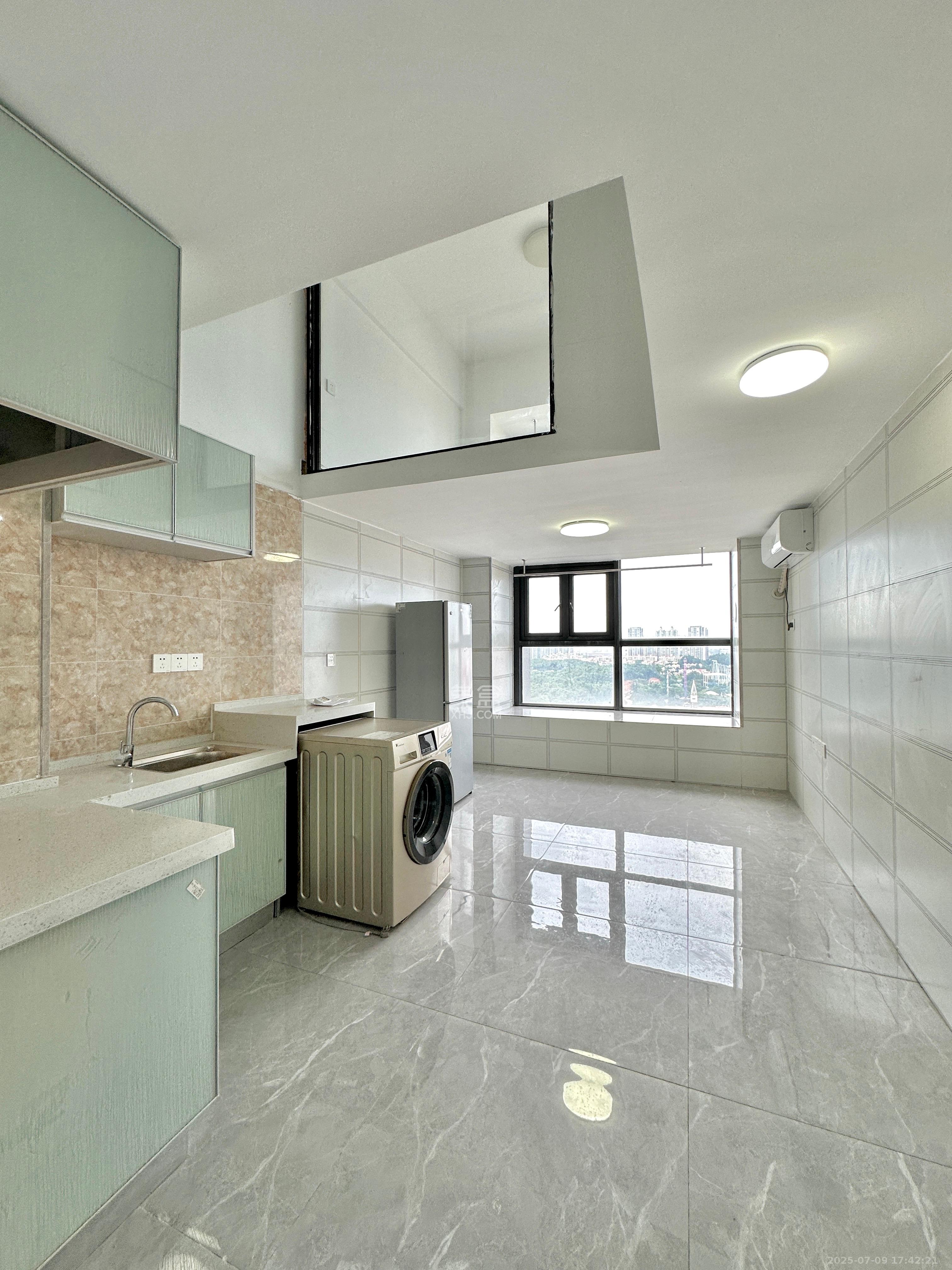 弘坤云寓  2室2厅1卫    2200.0元/月室内图