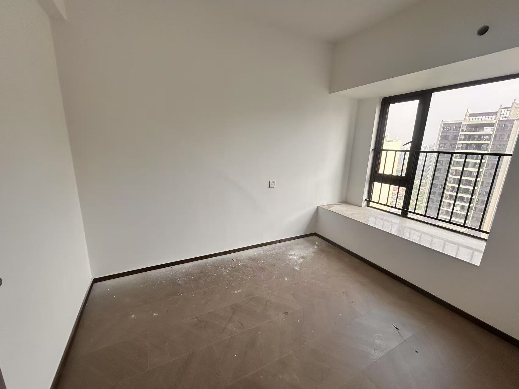 碧桂园华府(碧桂园五期)  4室2厅2卫    2000.0元/月 碧桂园华府(碧桂园五期)  4室2厅2卫    2000.0元/月室内图