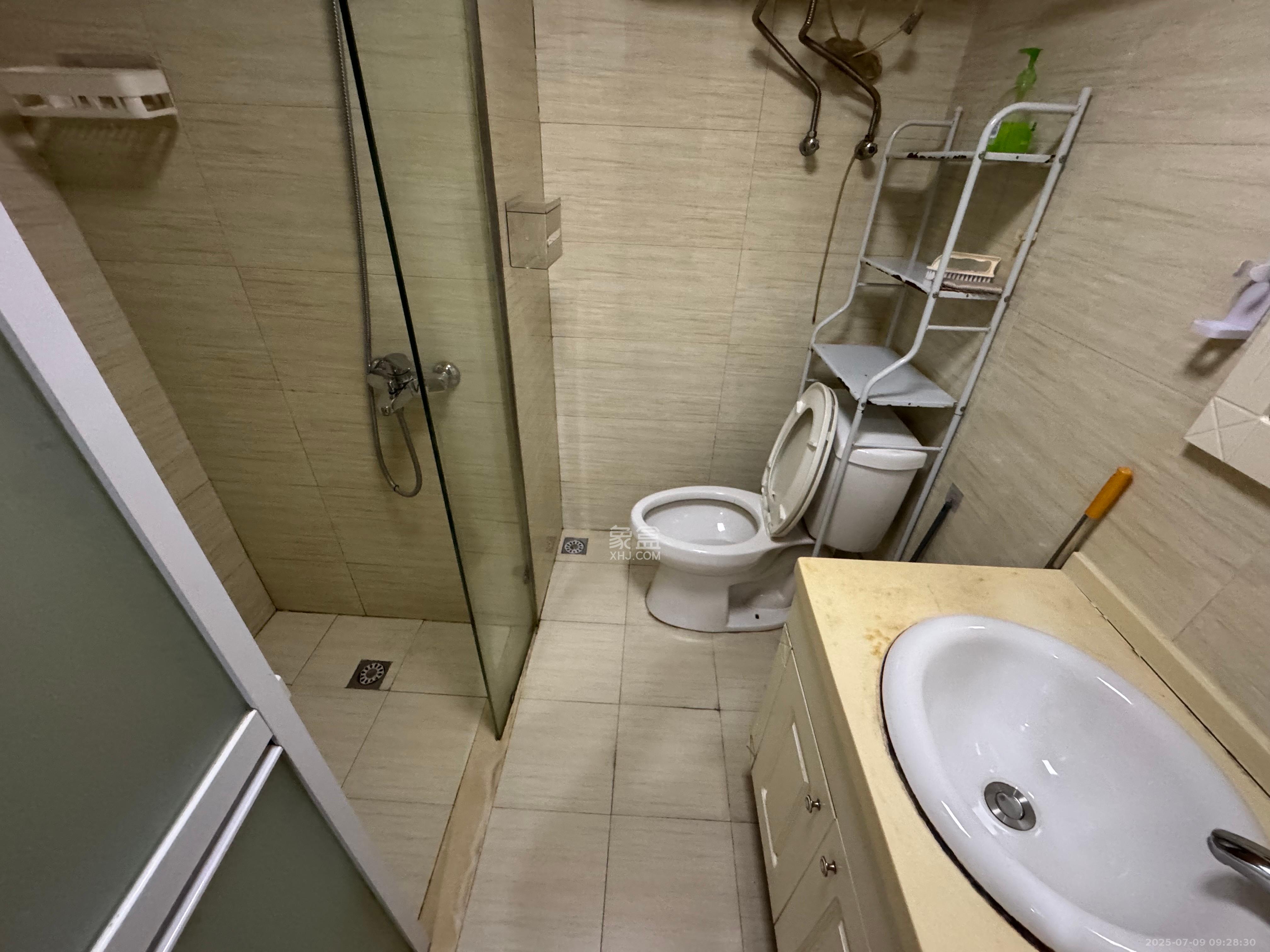 中建木莲工社 1室1厅1卫 1200.0元/月 中建木莲工社 1室1厅1卫 1200.0元/月室内图