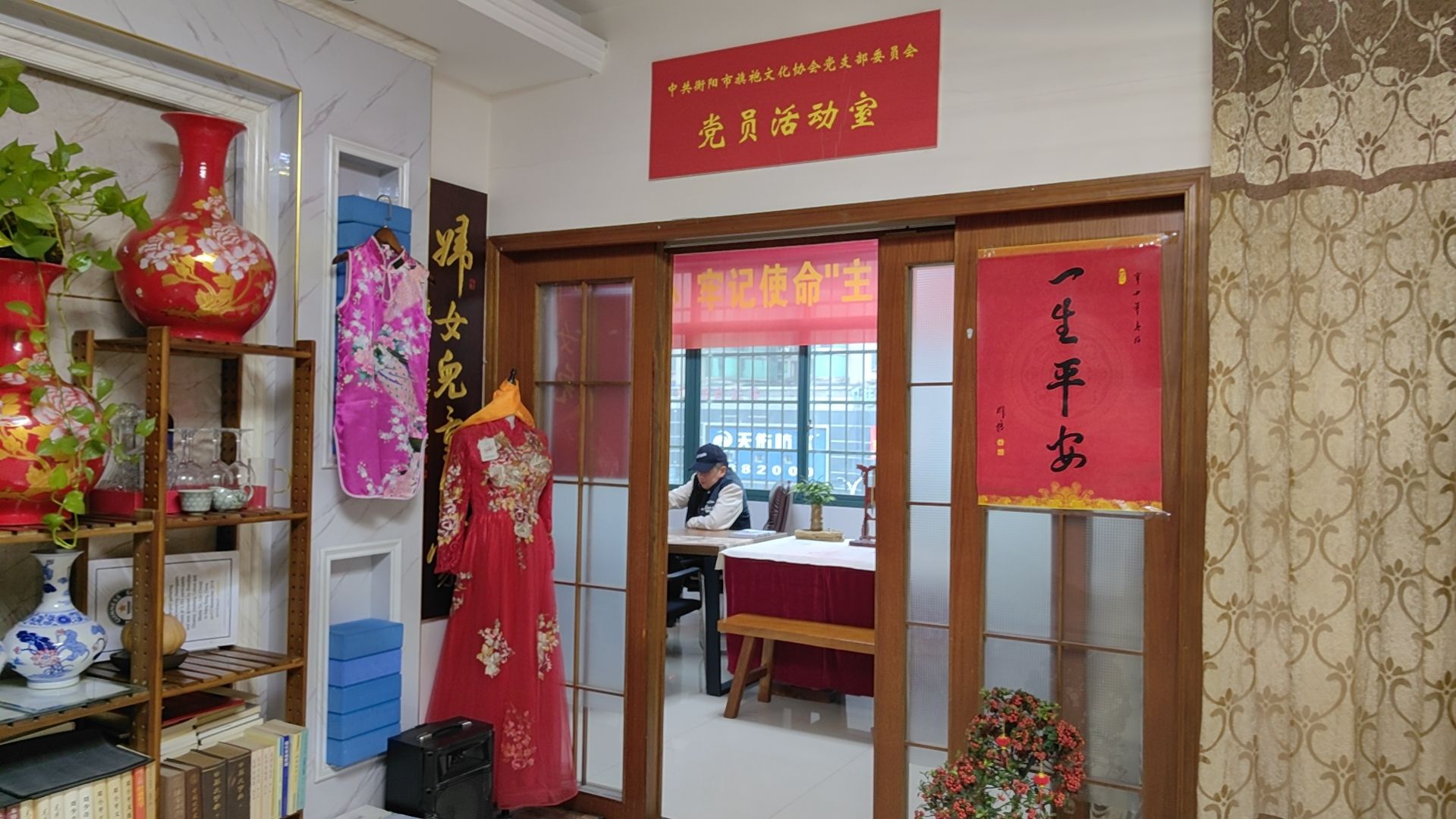 众鑫大厦  4室0厅0卫   2800.00元/月室内图