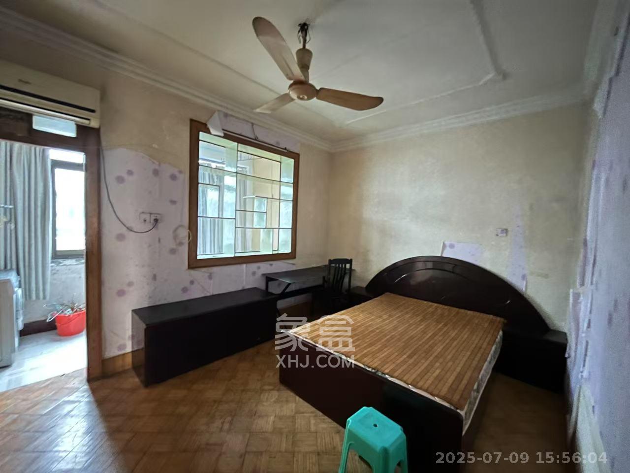 燕山街社区 3室2厅1卫 1700.0元/月 燕山街社区 3室2厅1卫 1700.0元/月室内图