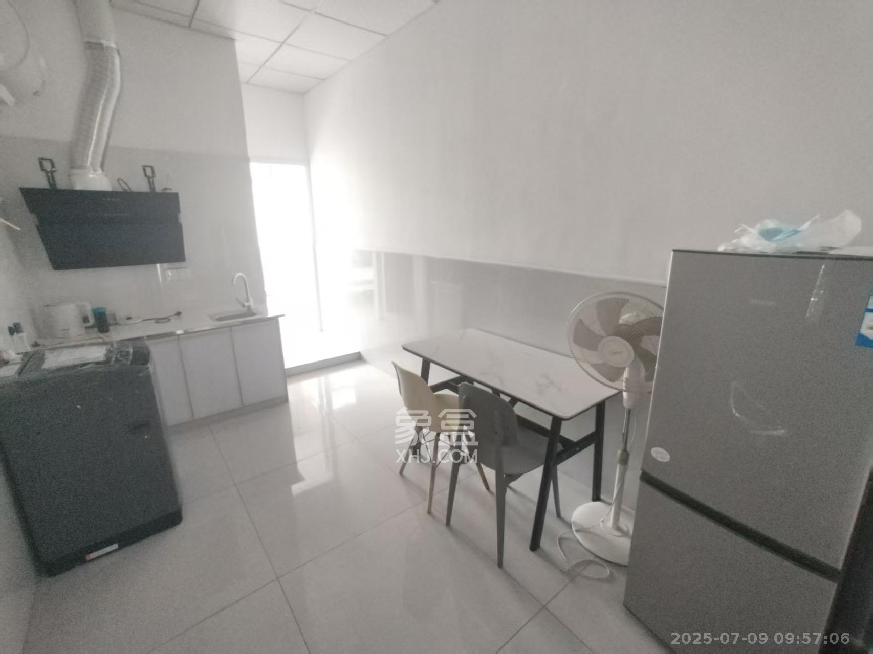 柏家塘小区 1室1厅1卫 1000.0元/月 柏家塘小区 1室1厅1卫 1000.0元/月室内图