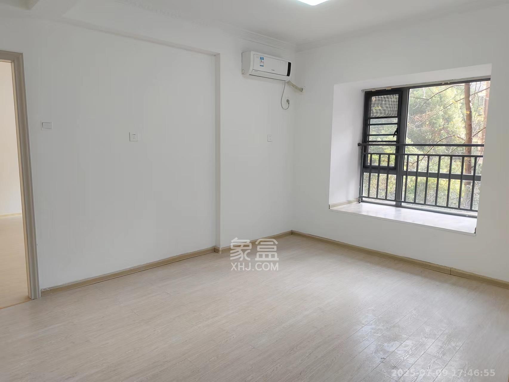 上海城小区  4室2厅2卫   3500.00元/月室内图