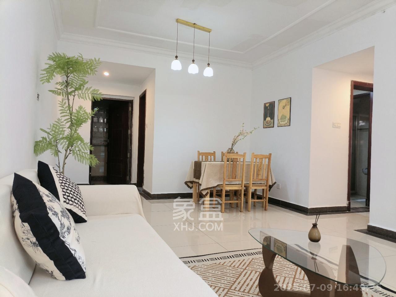 富基世纪公园 3室2厅1卫 2100.0元/月 富基世纪公园 3室2厅1卫 2100.0元/月室内图