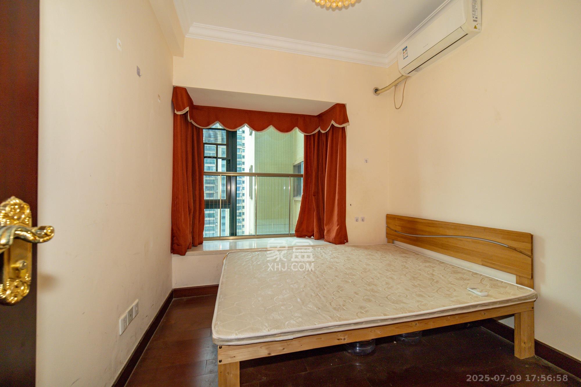 恒大翡翠华庭 3室2厅2卫 98.0万 恒大翡翠华庭 3室2厅2卫 98.0万卧室