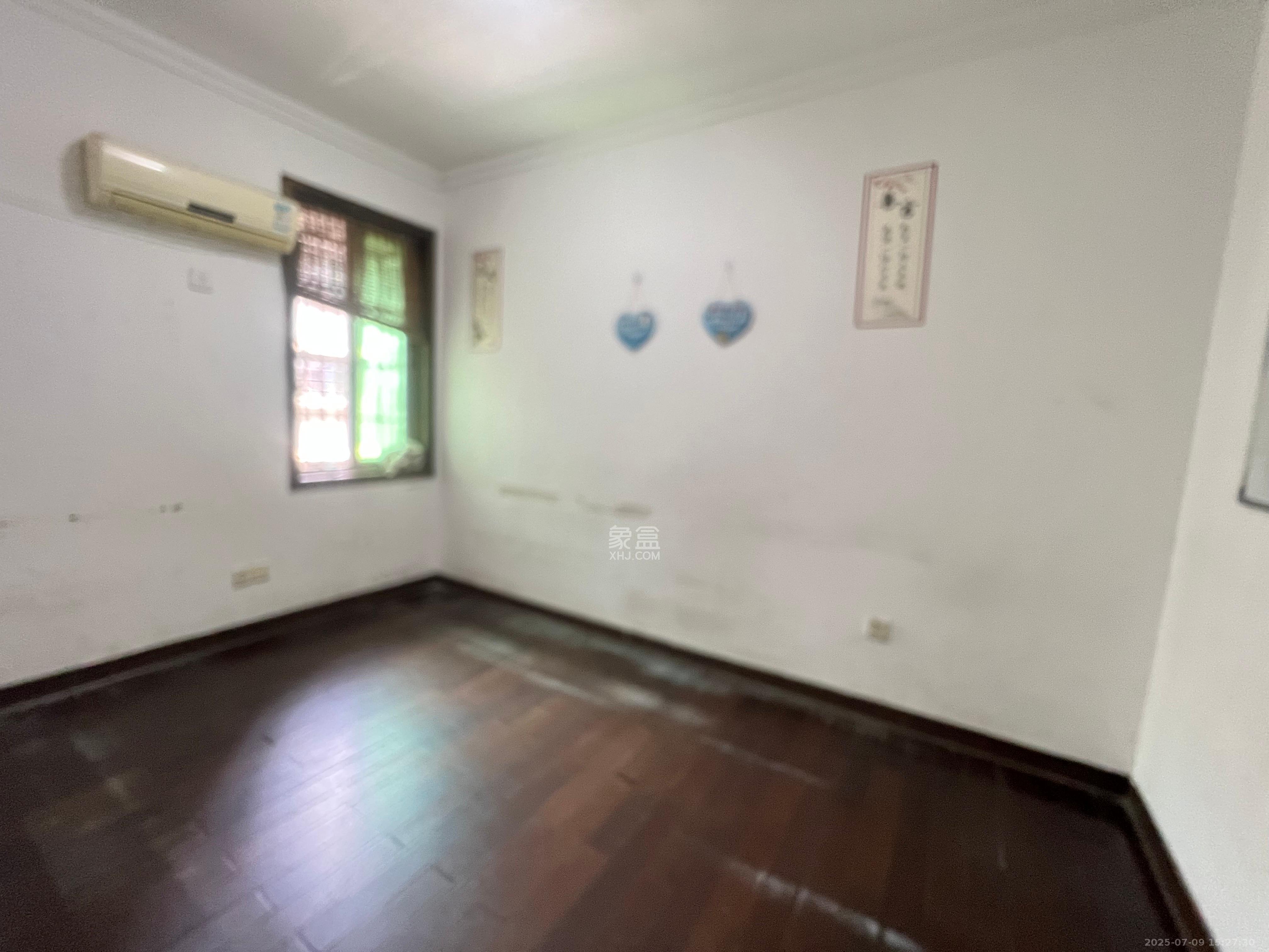 岳北社区 2室2厅1卫 2000.0元/月 岳北社区 2室2厅1卫 2000.0元/月室内图