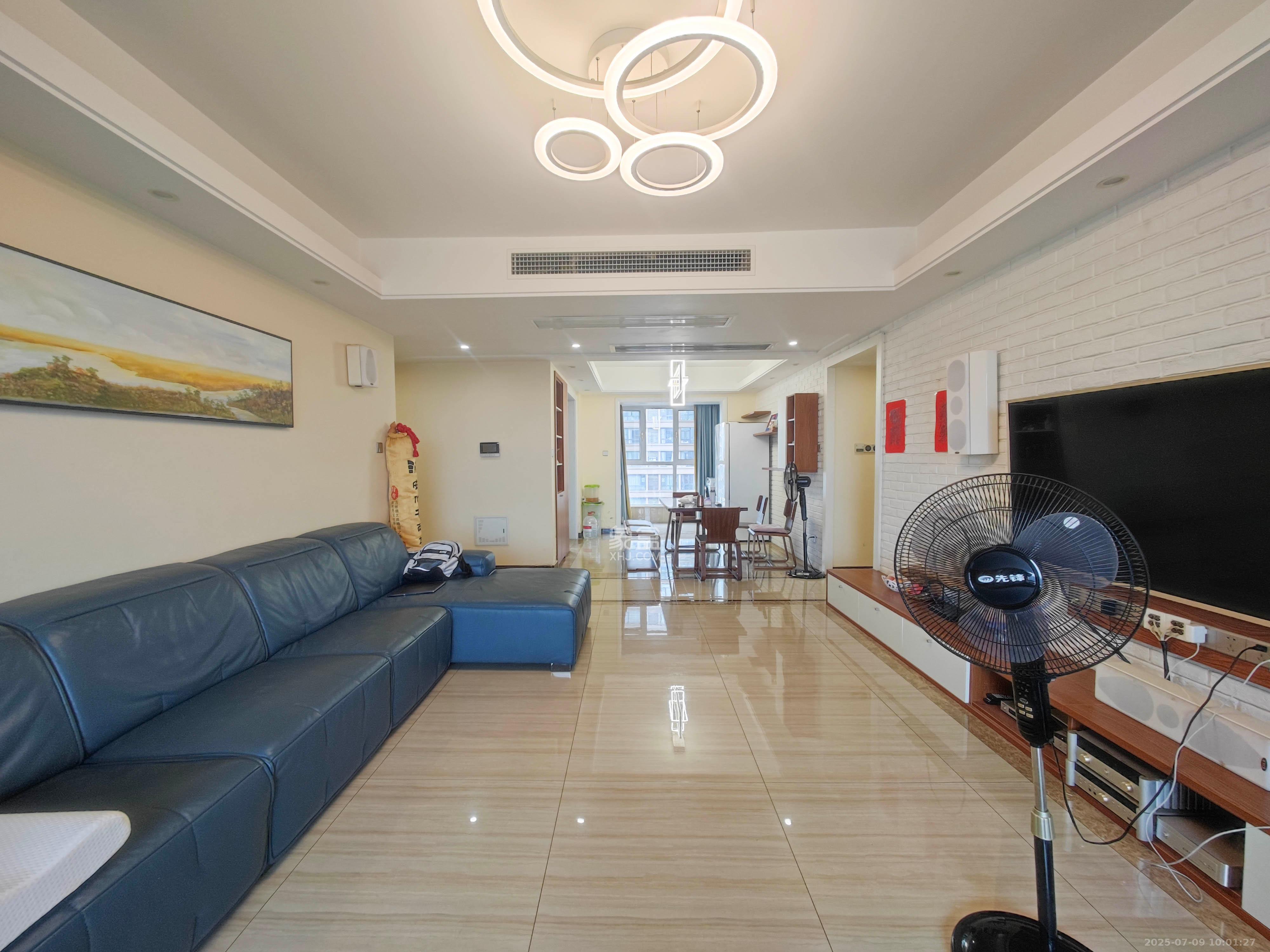 五矿万境水岸二期(五矿万境水岸和苑)  4室2厅2卫    268.0万 五矿万境水岸二期(五矿万境水岸和苑)  4室2厅2卫    268.0万客厅