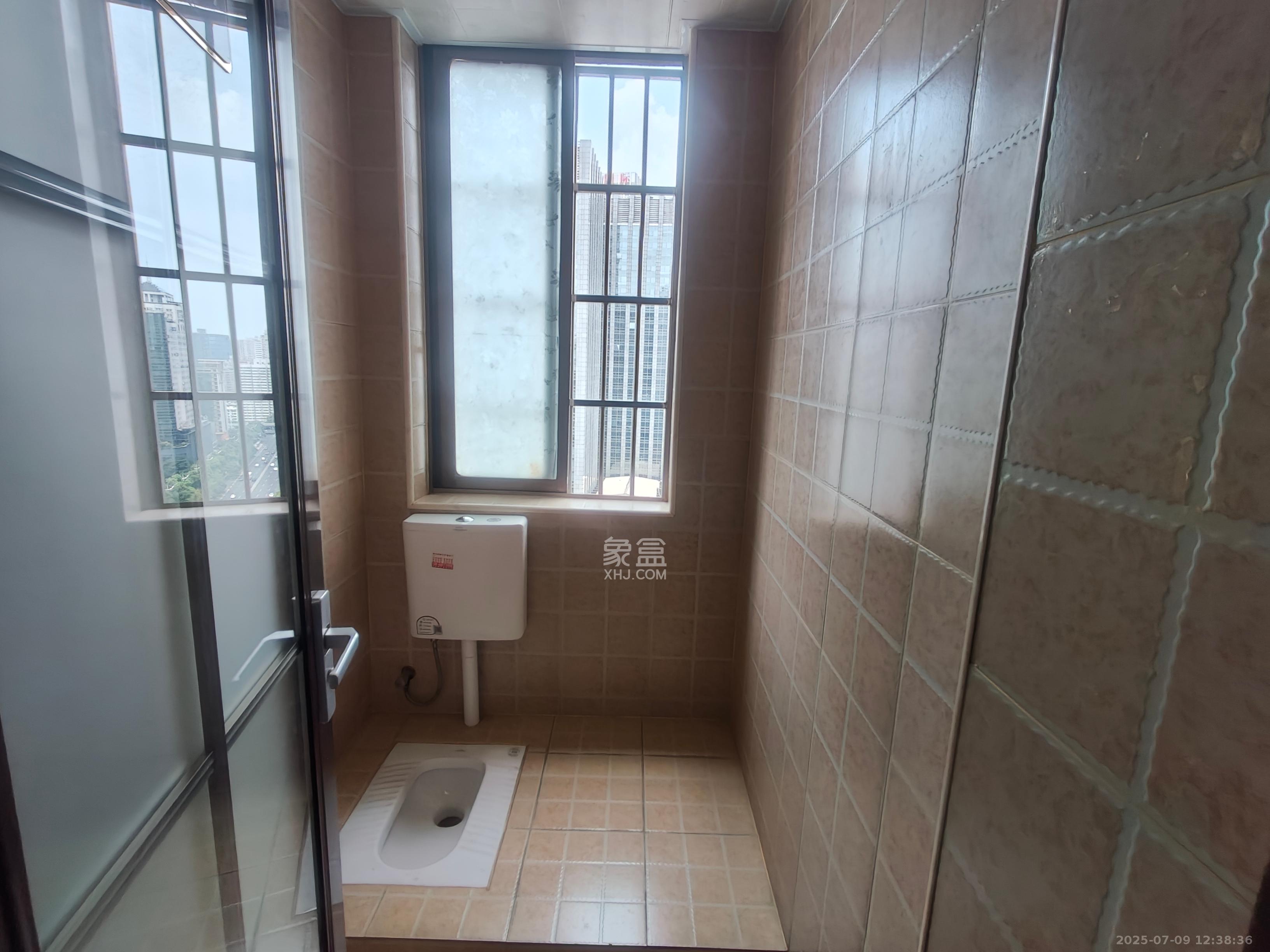 芙蓉同发  1室0厅0卫    2100.0元/月 芙蓉同发  1室0厅0卫    2100.0元/月室内图