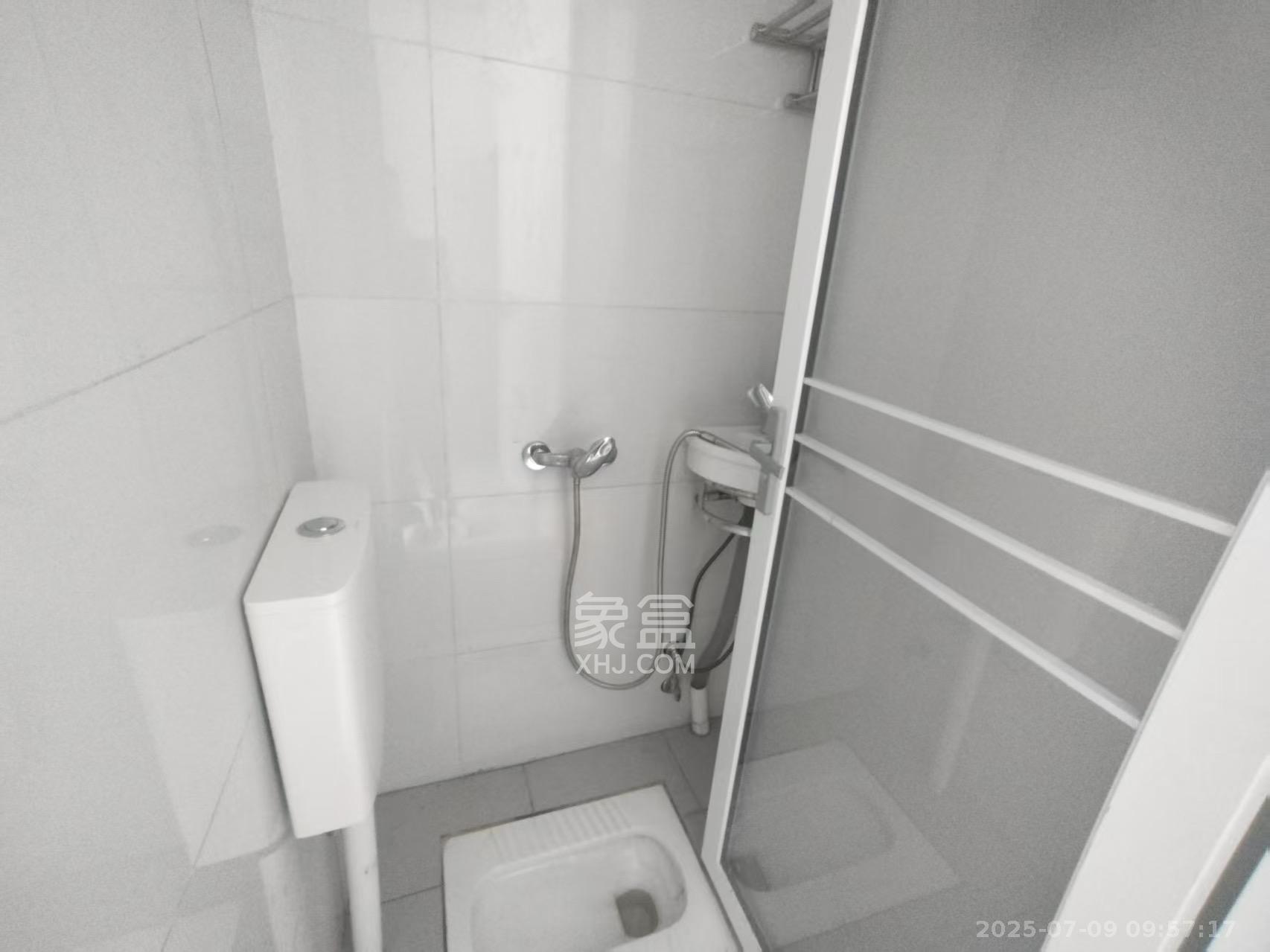 柏家塘小区 1室1厅1卫 1000.0元/月 柏家塘小区 1室1厅1卫 1000.0元/月室内图