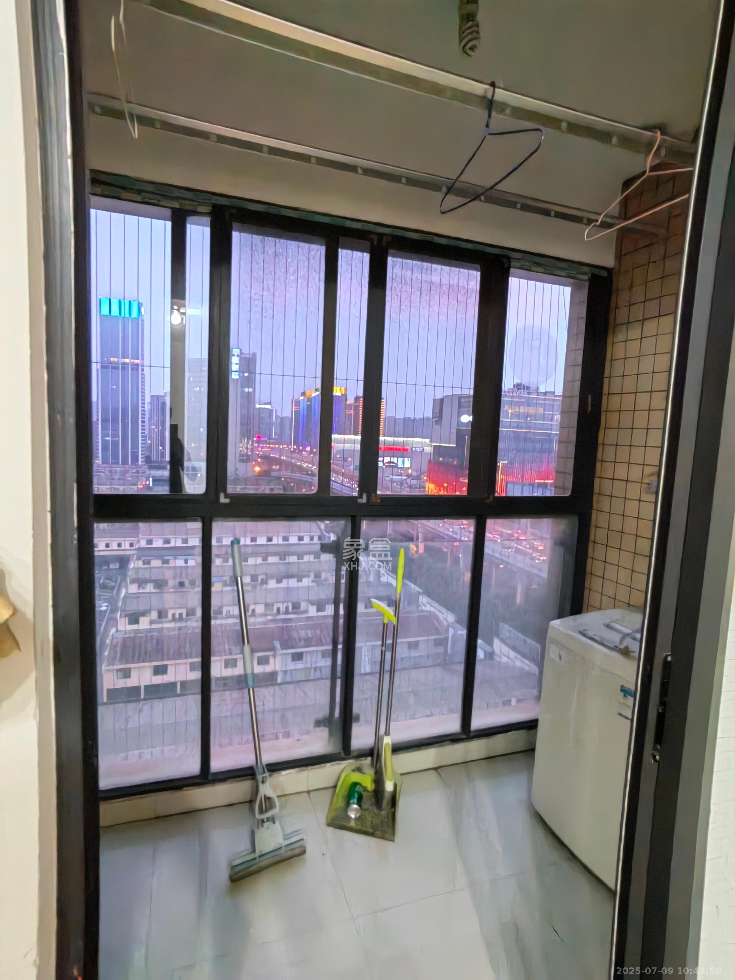 锦湘国际星城三期(锦绣苑) 2室2厅1卫 2100.0元/月 锦湘国际星城三期(锦绣苑) 2室2厅1卫 2100.0元/月室内图