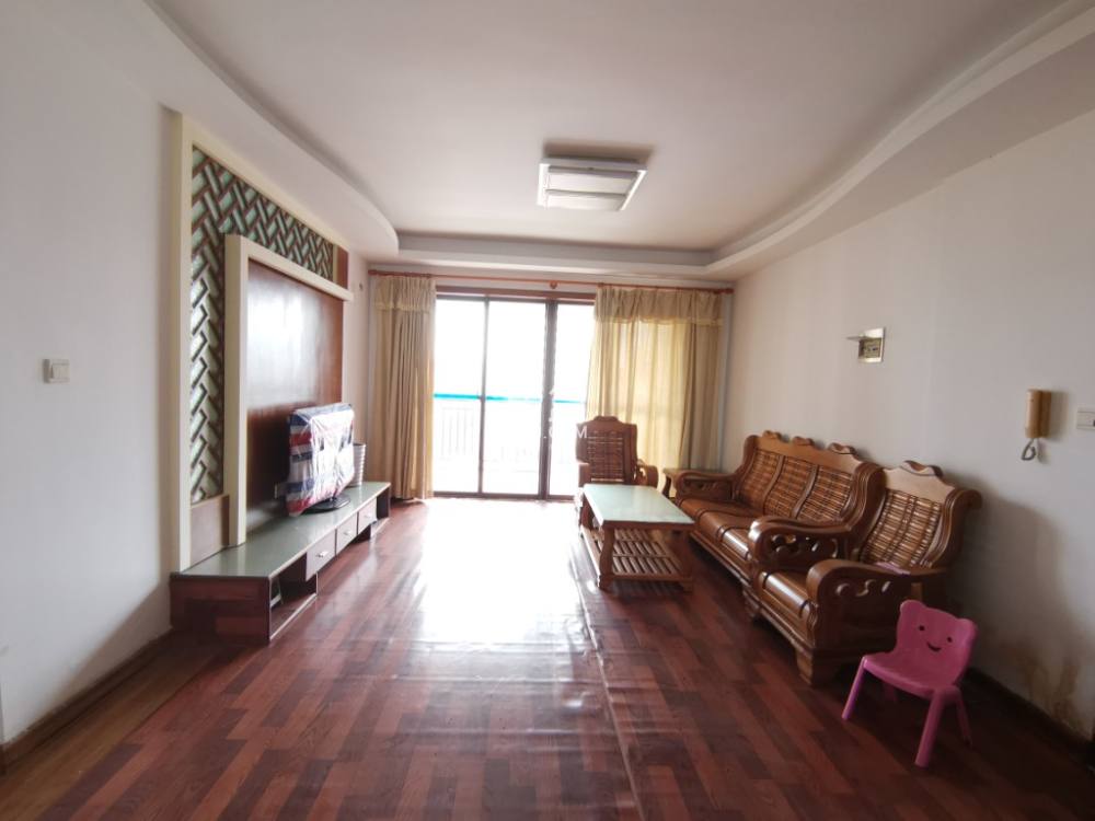 水岸珈蓝 3室2厅2卫 2600.0元/月 水岸珈蓝 3室2厅2卫 2600.0元/月室内图