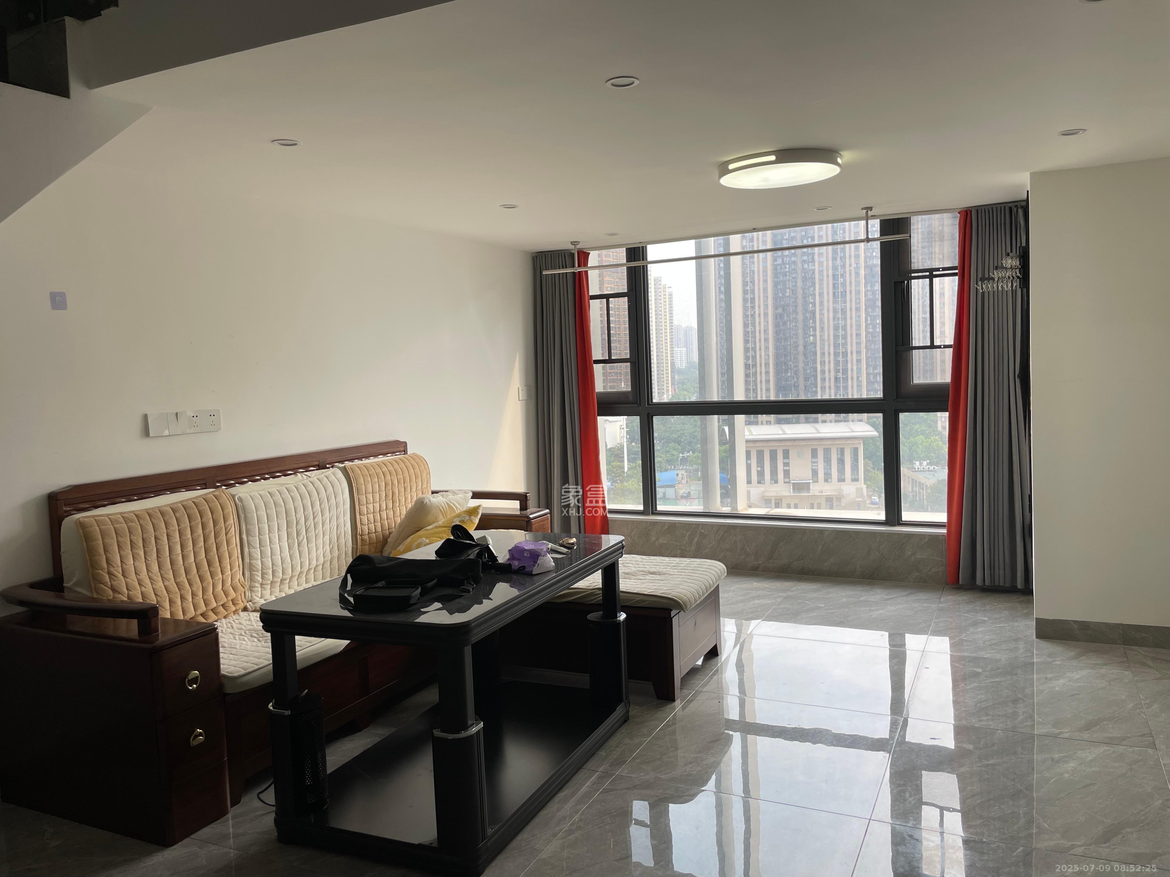 中国铁建梅溪青秀三期 2室1厅1卫 2500.0元/月 中国铁建梅溪青秀三期 2室1厅1卫 2500.0元/月室内图