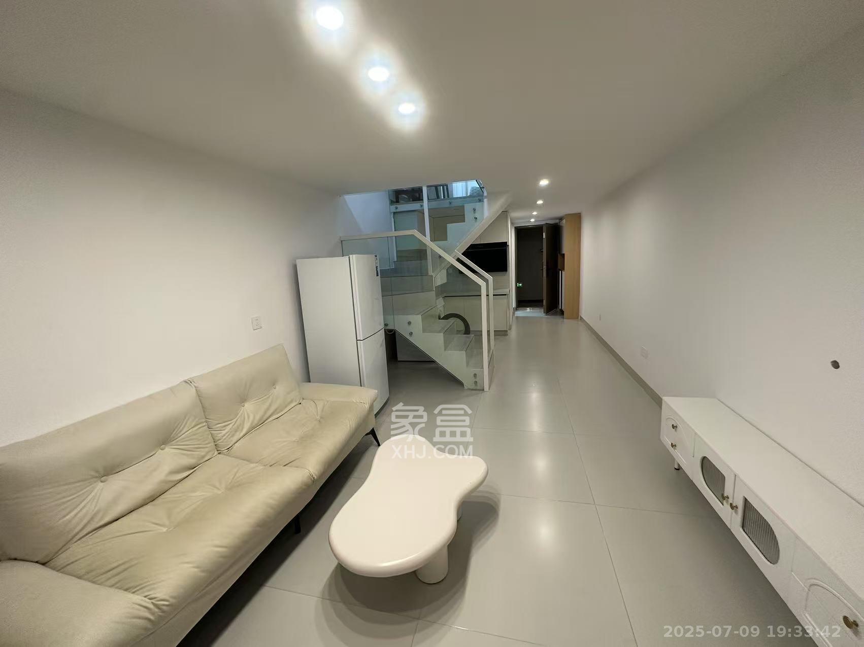 金茂建发泊悦 2室1厅1卫 1800.0元/月 金茂建发泊悦 2室1厅1卫 1800.0元/月室内图