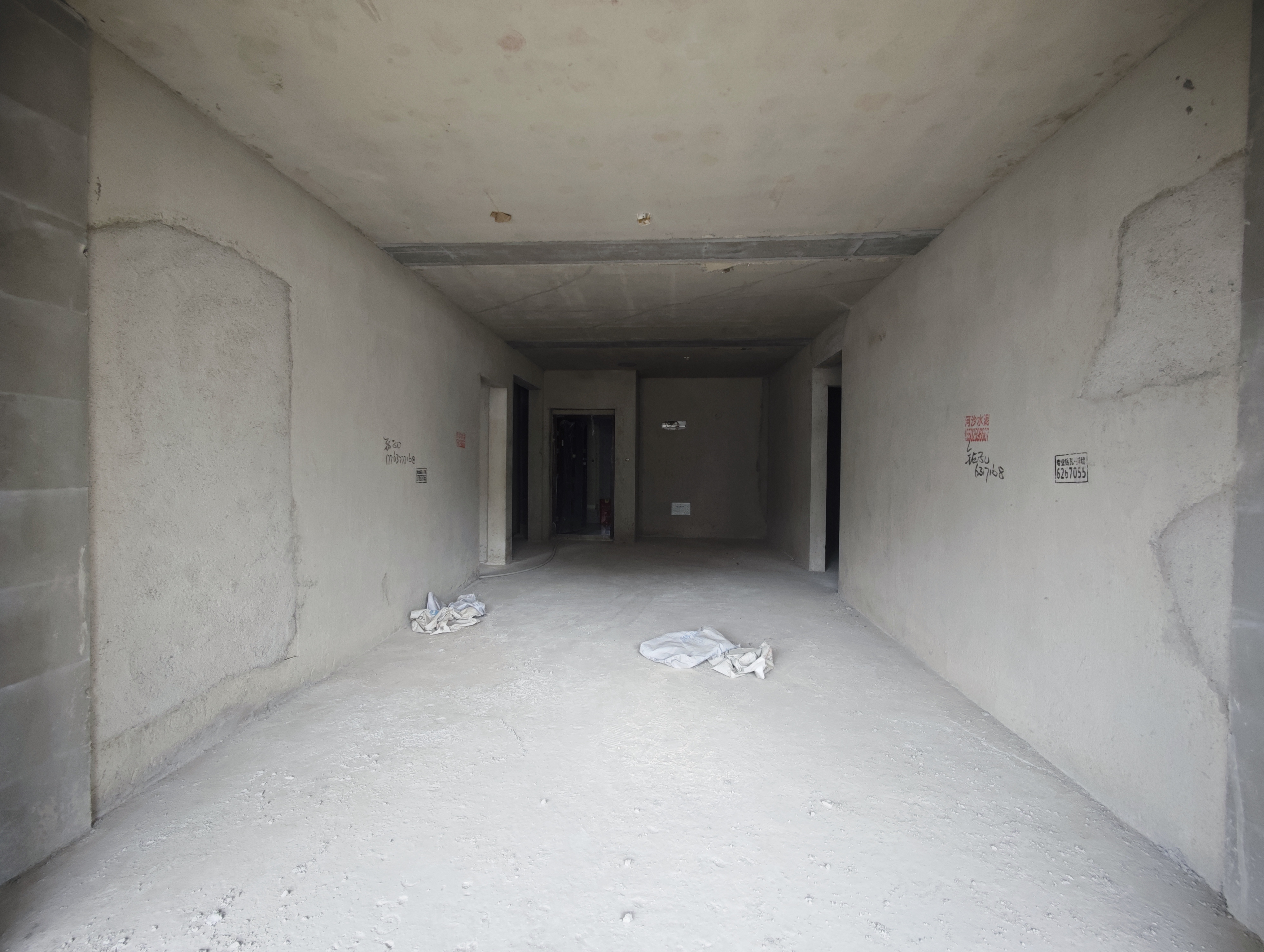 徐福桃花源 3室2厅1卫 78.0万 徐福桃花源 3室2厅1卫 78.0万客厅