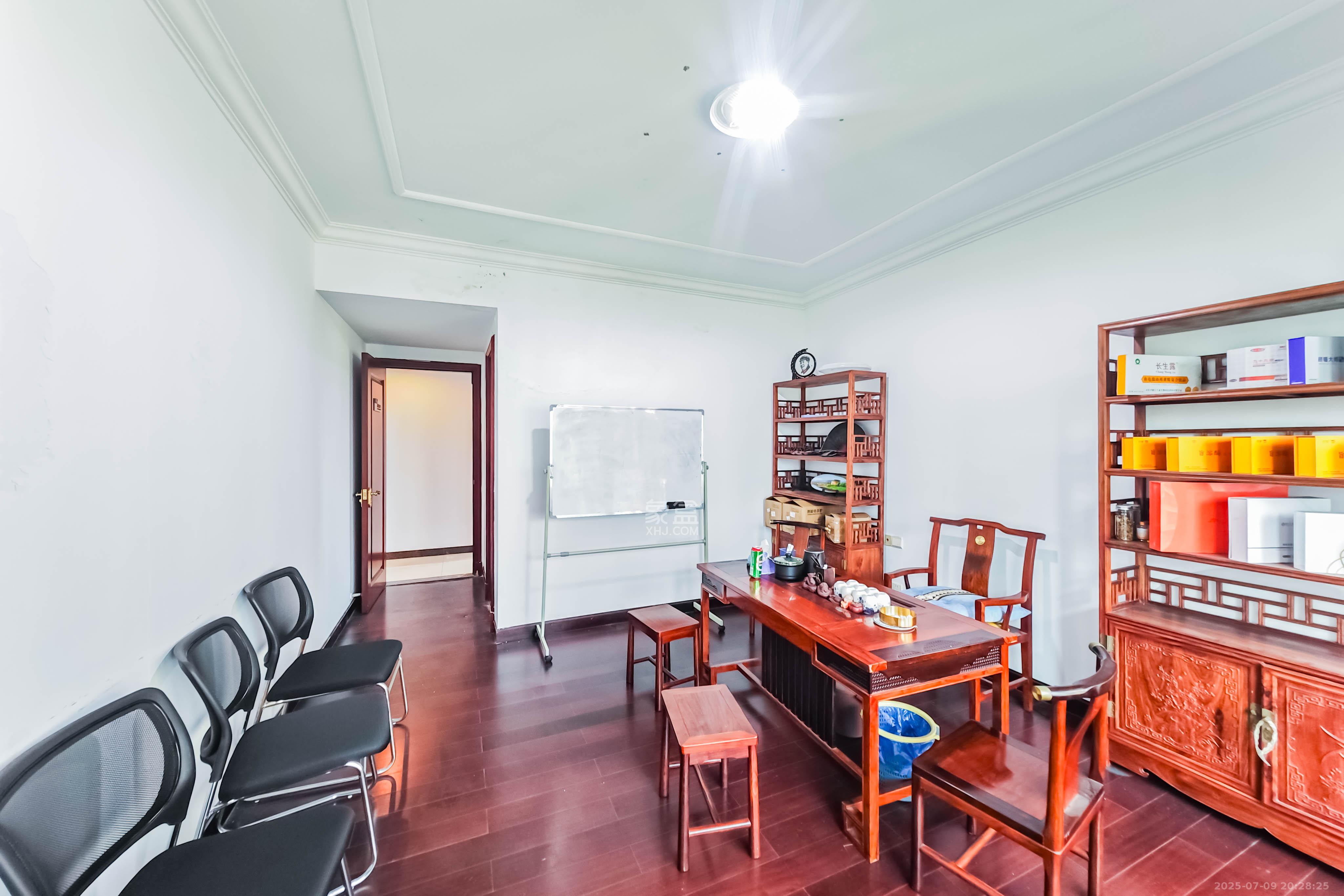 恒大绿洲  4室2厅2卫    145.0万 恒大绿洲  4室2厅2卫    145.0万卧室