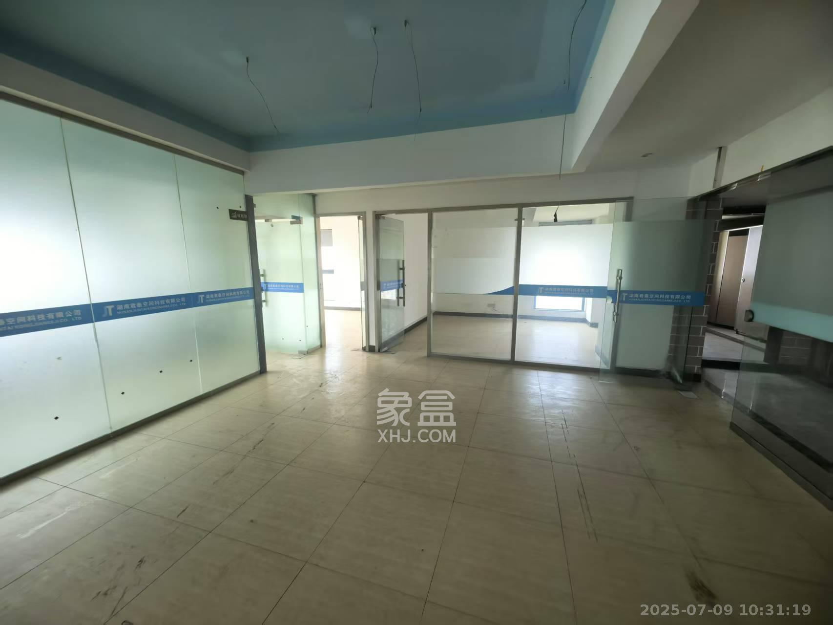 华翼府   330.0㎡      10000.0元/月室内图