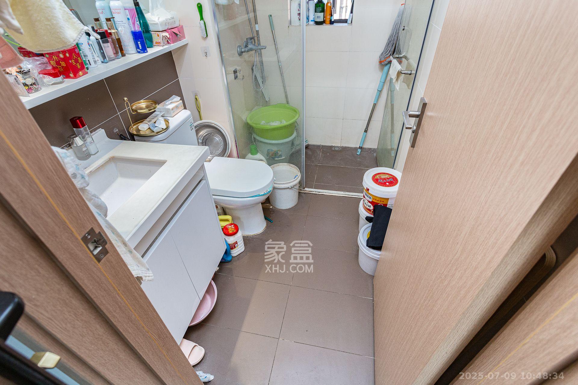 时代倾城二期  4室2厅2卫   2400.00元/月室内图