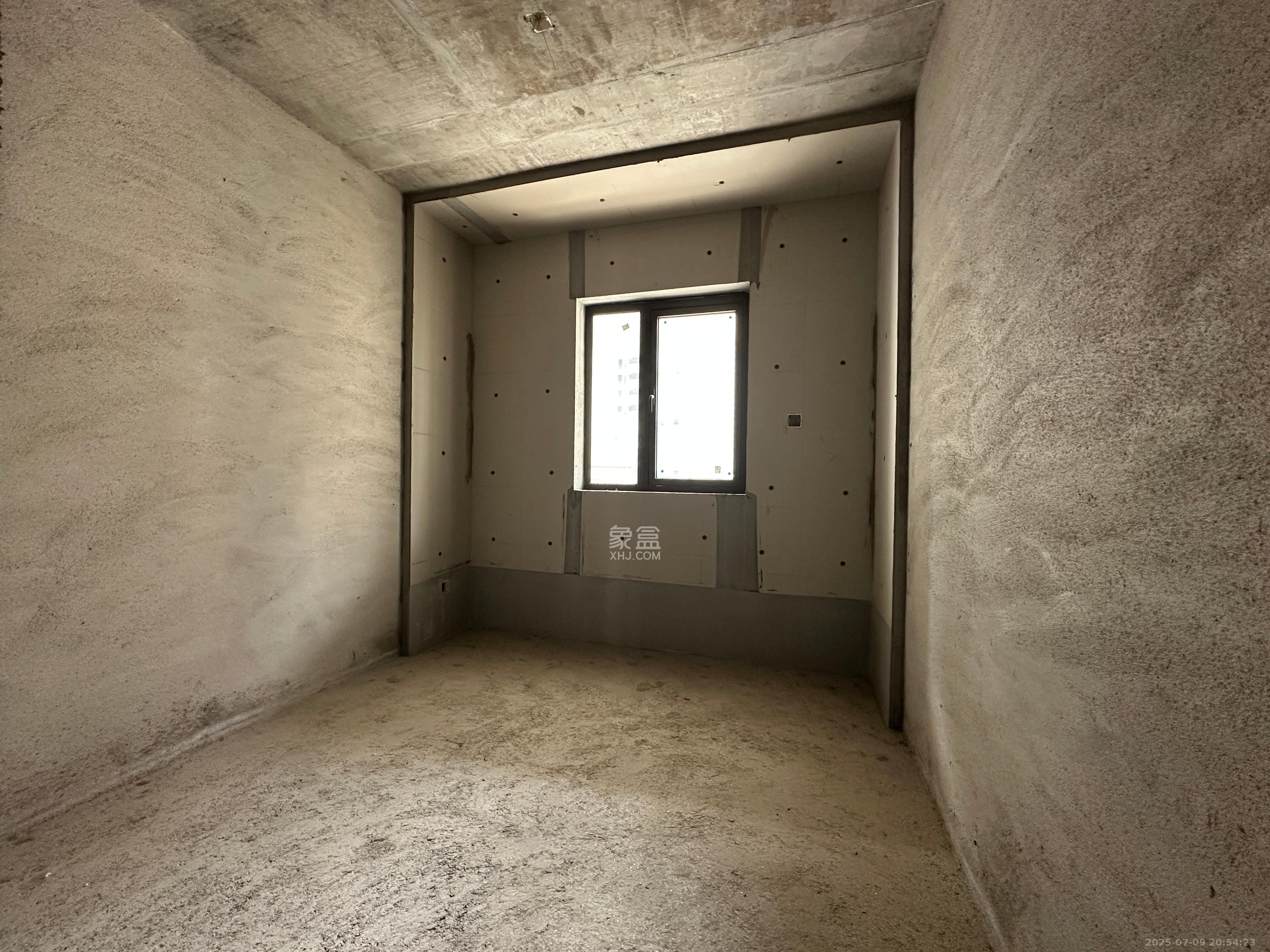 润和湘江天地D区  4室2厅2卫    147.0万 润和湘江天地D区  4室2厅2卫    147.0万卧室