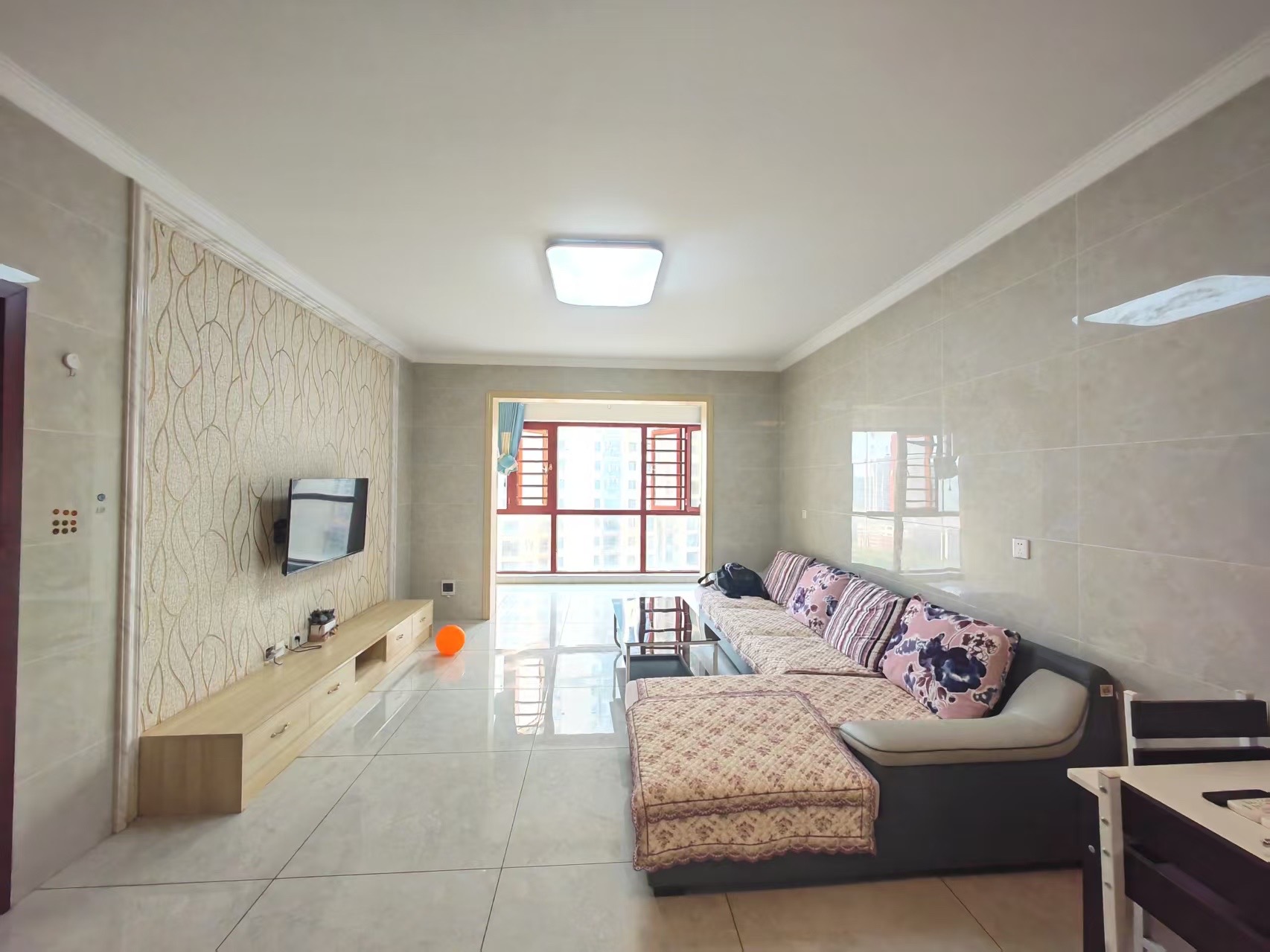 五江碧桂园城市广场  1室0厅0卫    2000.0元/月 五江碧桂园城市广场  1室0厅0卫    2000.0元/月室内图