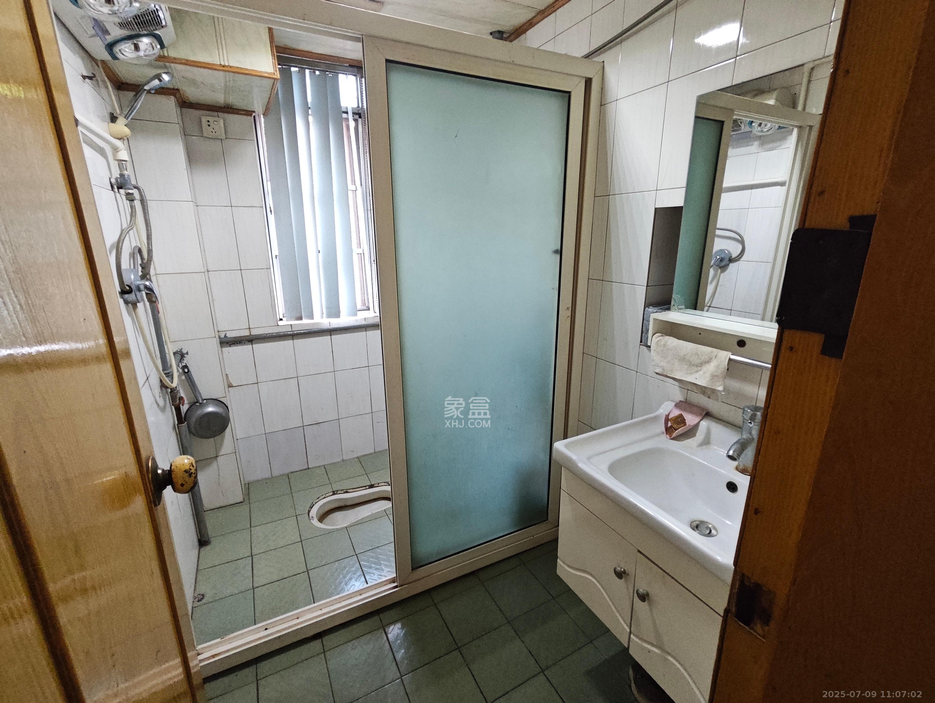 水泵厂宿舍  2室1厅1卫   1600.00元/月室内图