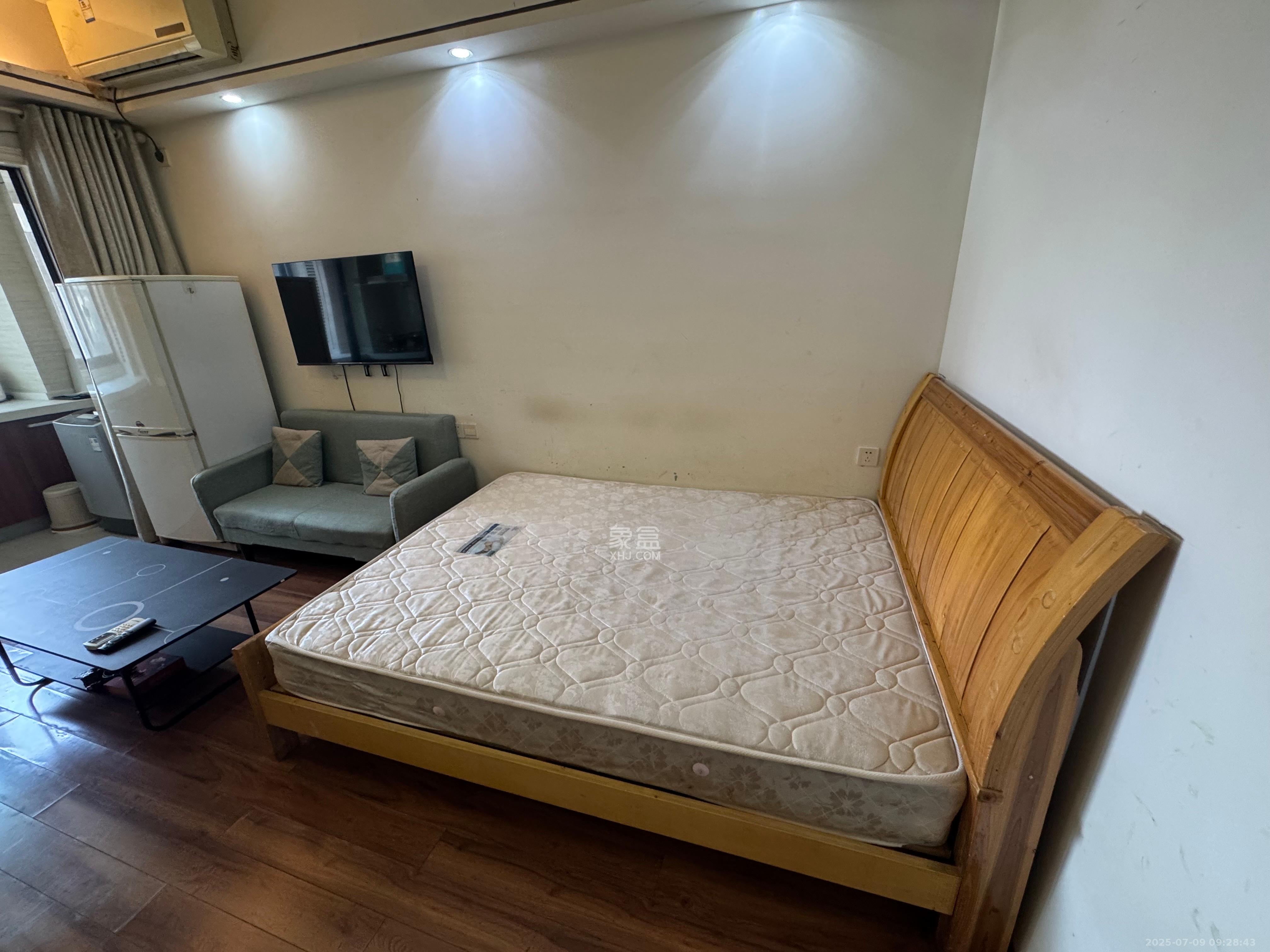 中建木莲工社 1室1厅1卫 1200.0元/月 中建木莲工社 1室1厅1卫 1200.0元/月室内图