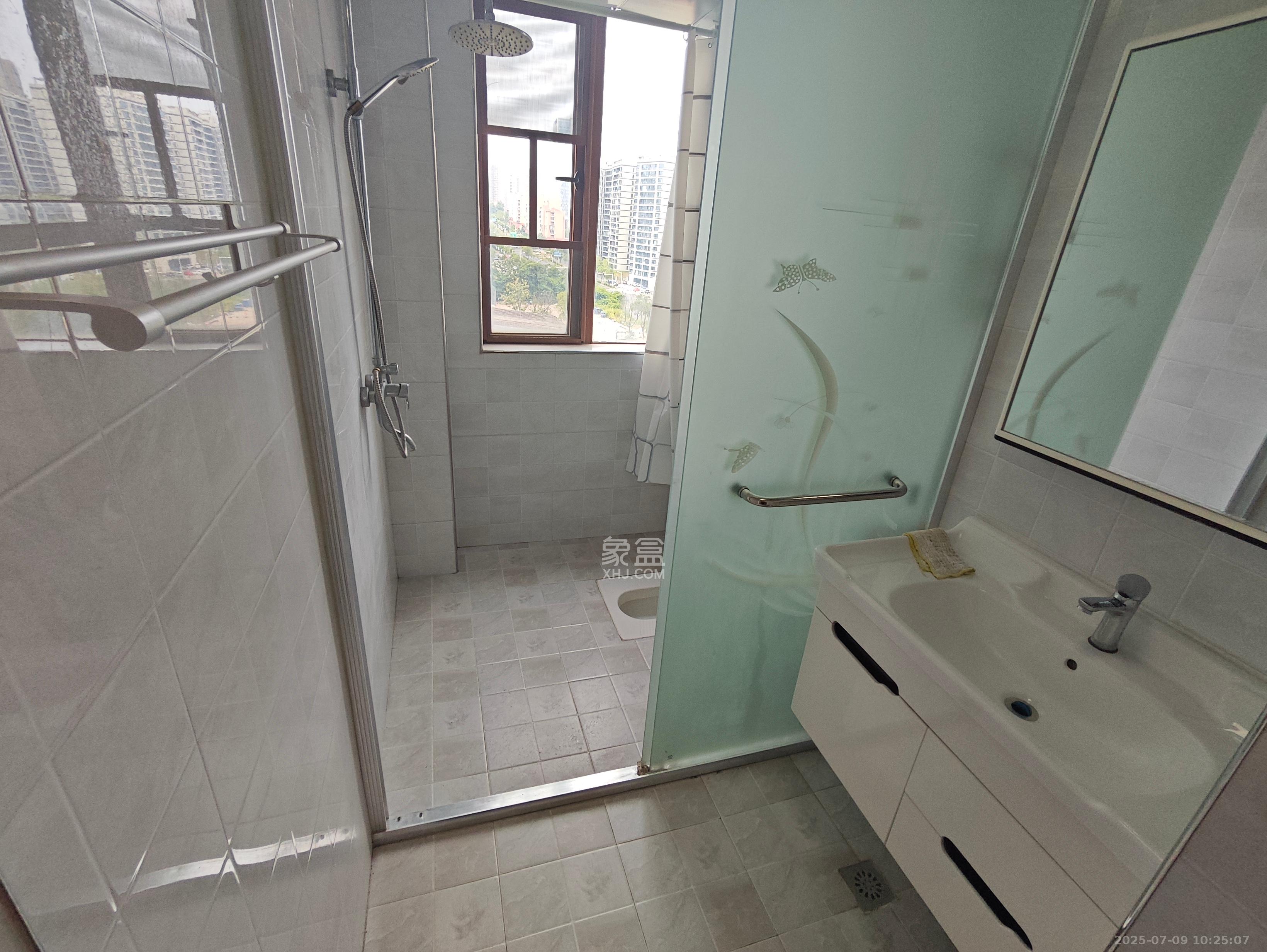 万里时代 3室1厅1卫 2600.0元/月 万里时代 3室1厅1卫 2600.0元/月室内图