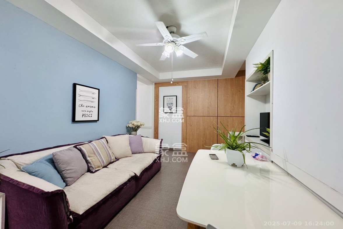 德润小区(丰升德润小区) 3室1厅1卫 2000.0元/月 德润小区(丰升德润小区) 3室1厅1卫 2000.0元/月室内图